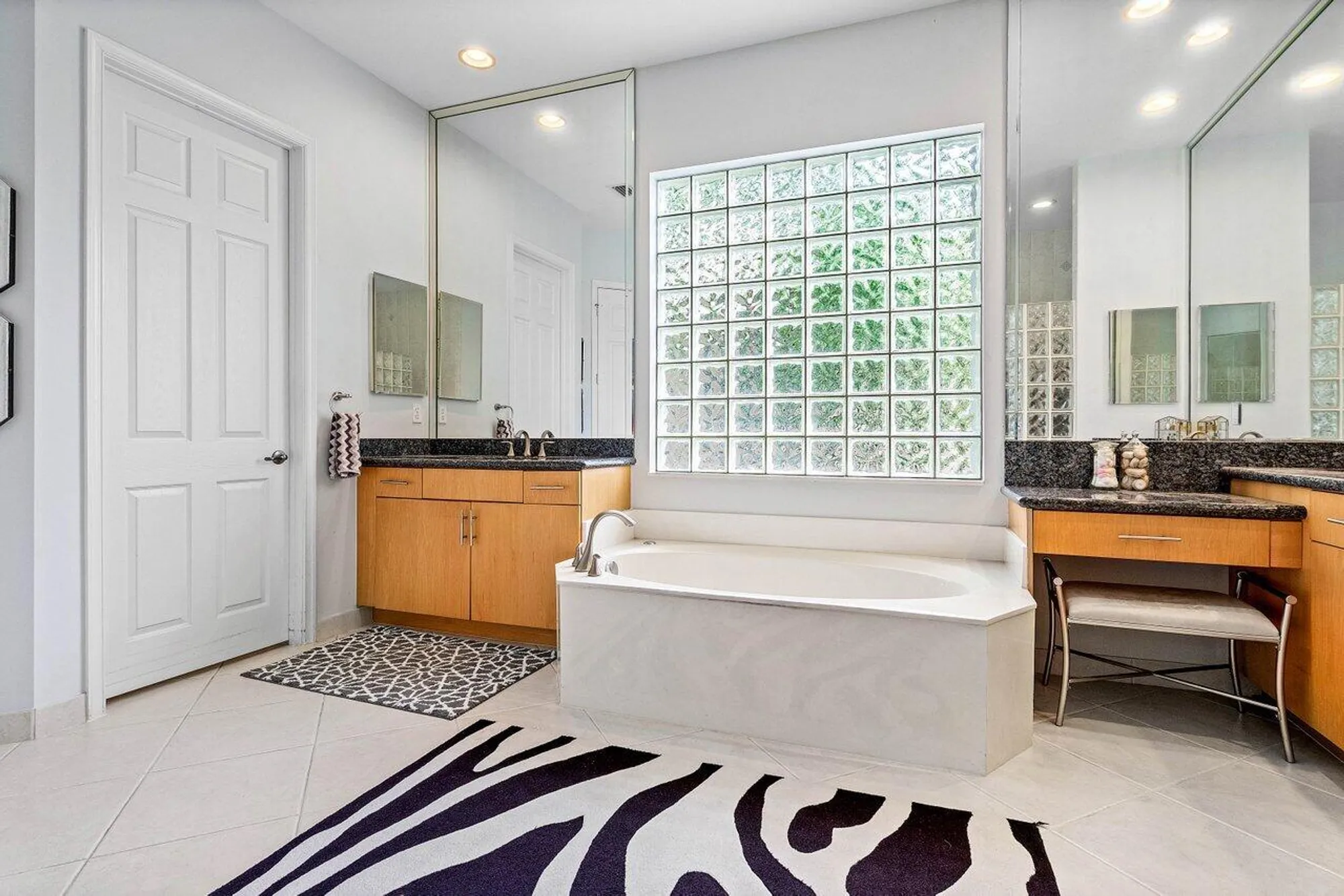 Property Slideshow image 18 of 52 | 7208 corning cir, Boynton Beach, FL, 33437