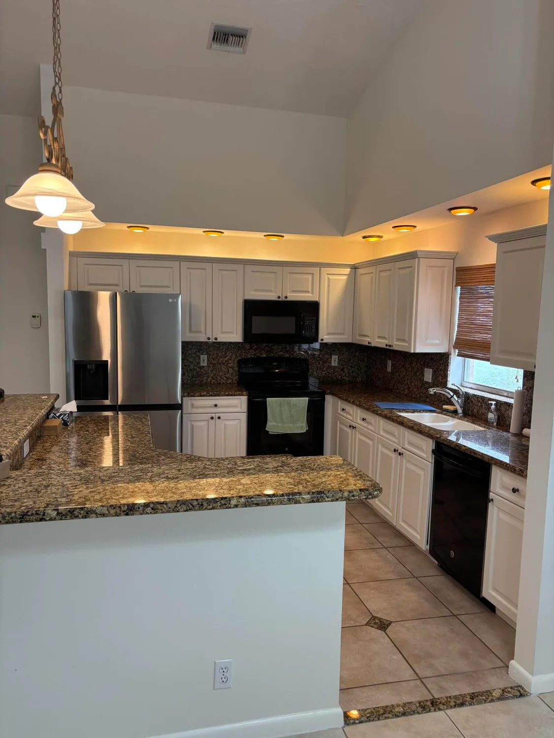 Property Slideshow image 4 of 34 | 3962 dafilee cir, West Palm Beach, FL, 33417