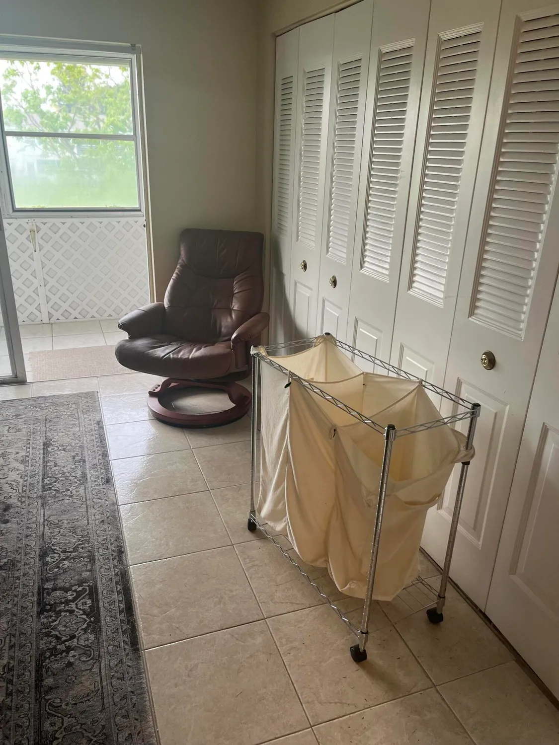 Property Slideshow image 7 of 16 | 128 windsor f, West Palm Beach, FL, 33417