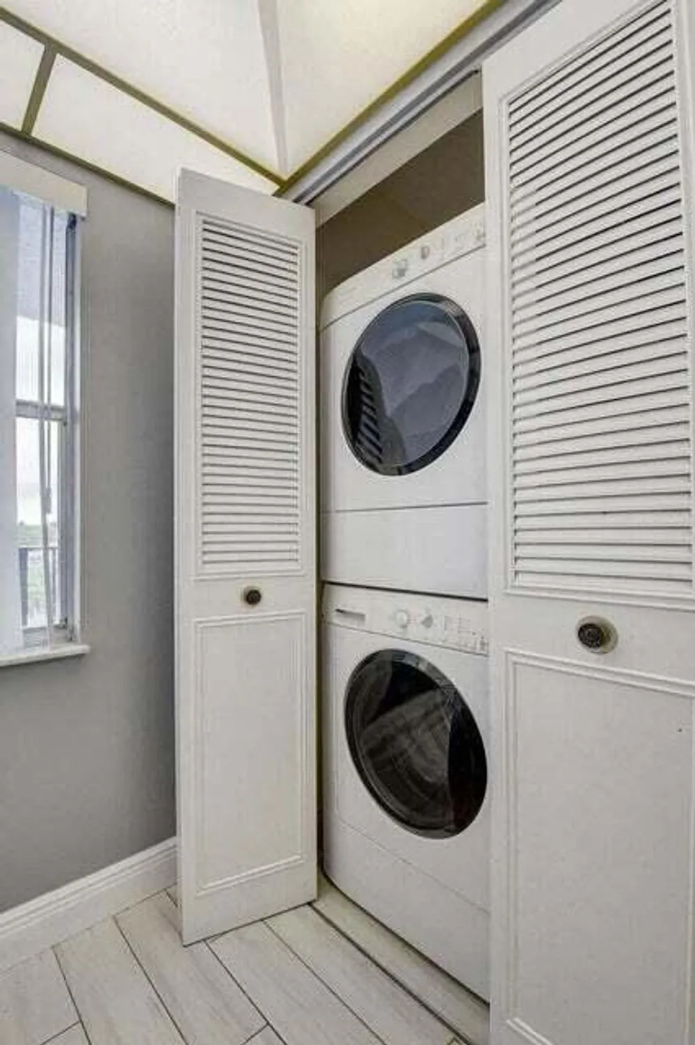 Property Slideshow image 18 of 32 | 14723 cumberland dr apt 406, Delray Beach, FL, 33446