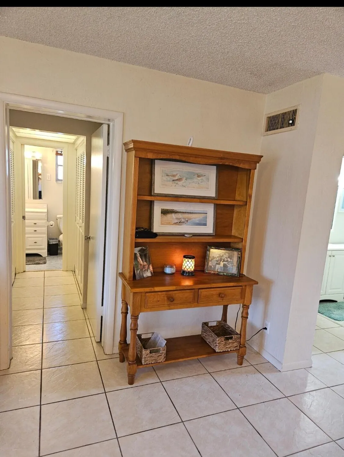 Property Slideshow image 7 of 14 | 2581 n garden 202 dr 202, Lake Worth, FL, 33461