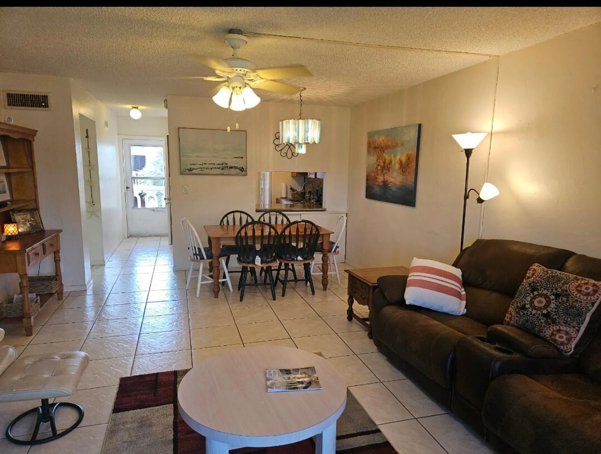Property Slideshow image 8 of 14 | 2581 n garden 202 dr 202, Lake Worth, FL, 33461