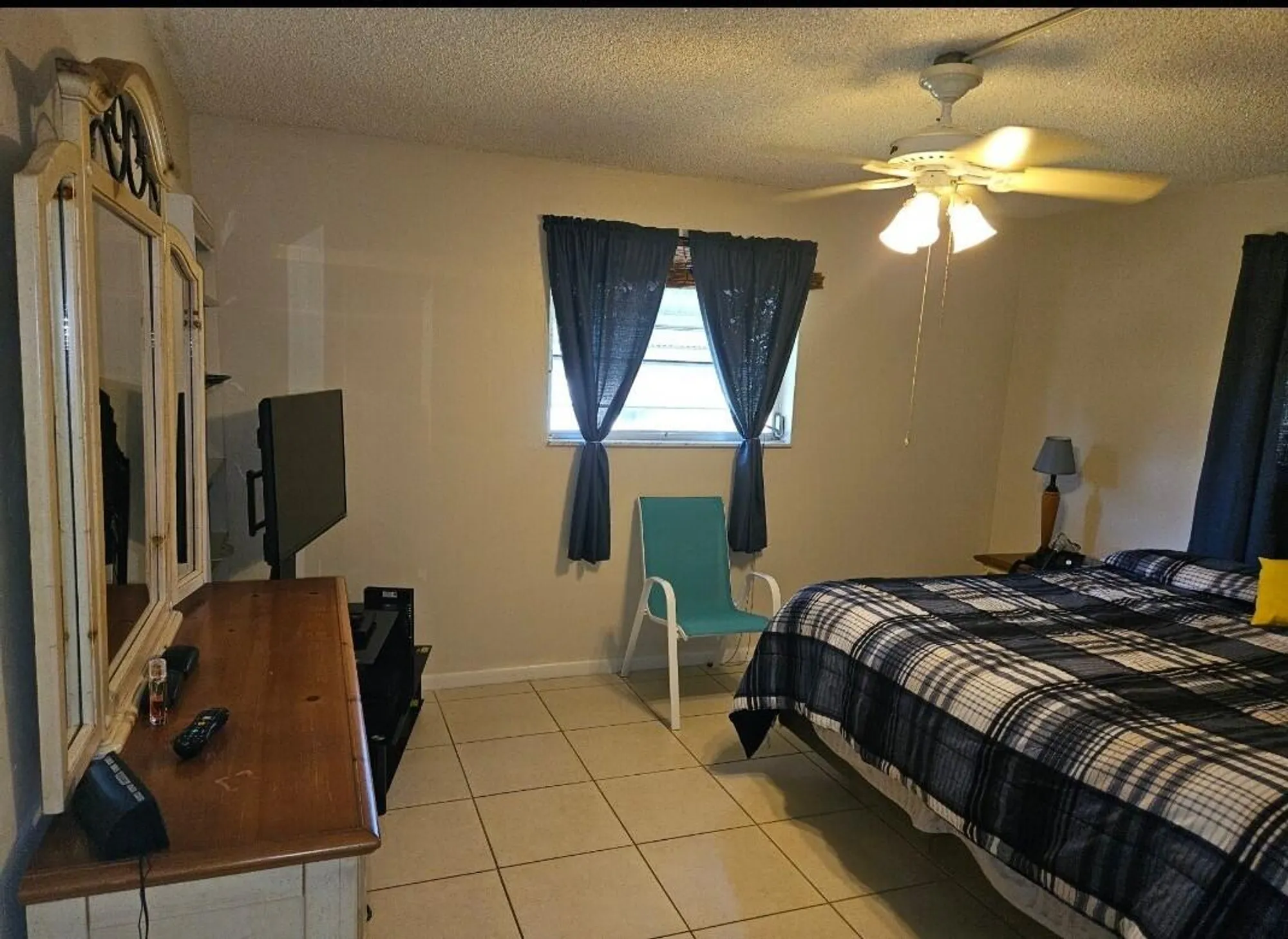 Property Slideshow image 12 of 14 | 2581 n garden 202 dr 202, Lake Worth, FL, 33461