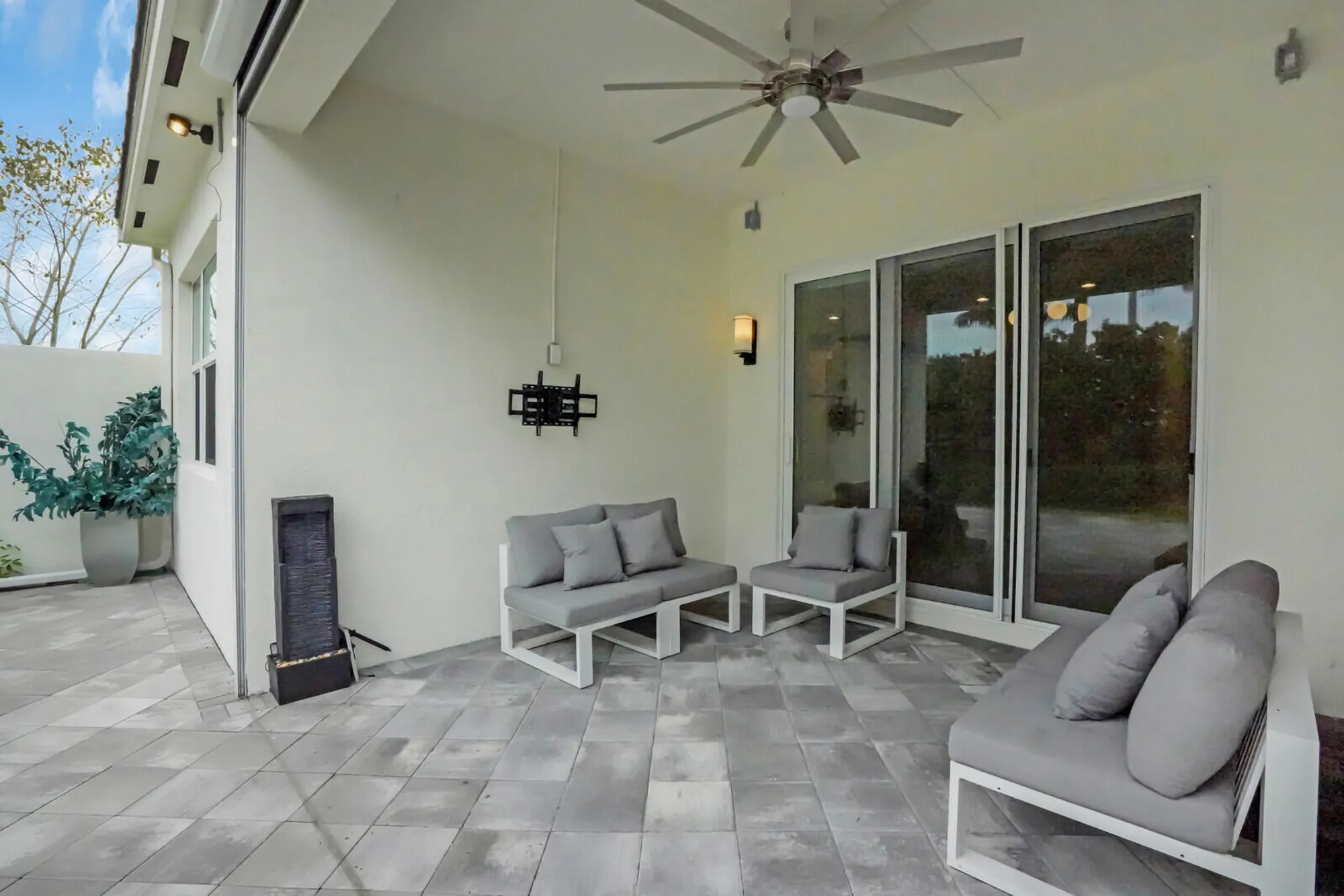 Property Slideshow image 35 of 76 | 9322 great springs dr, Boynton Beach, FL, 33473