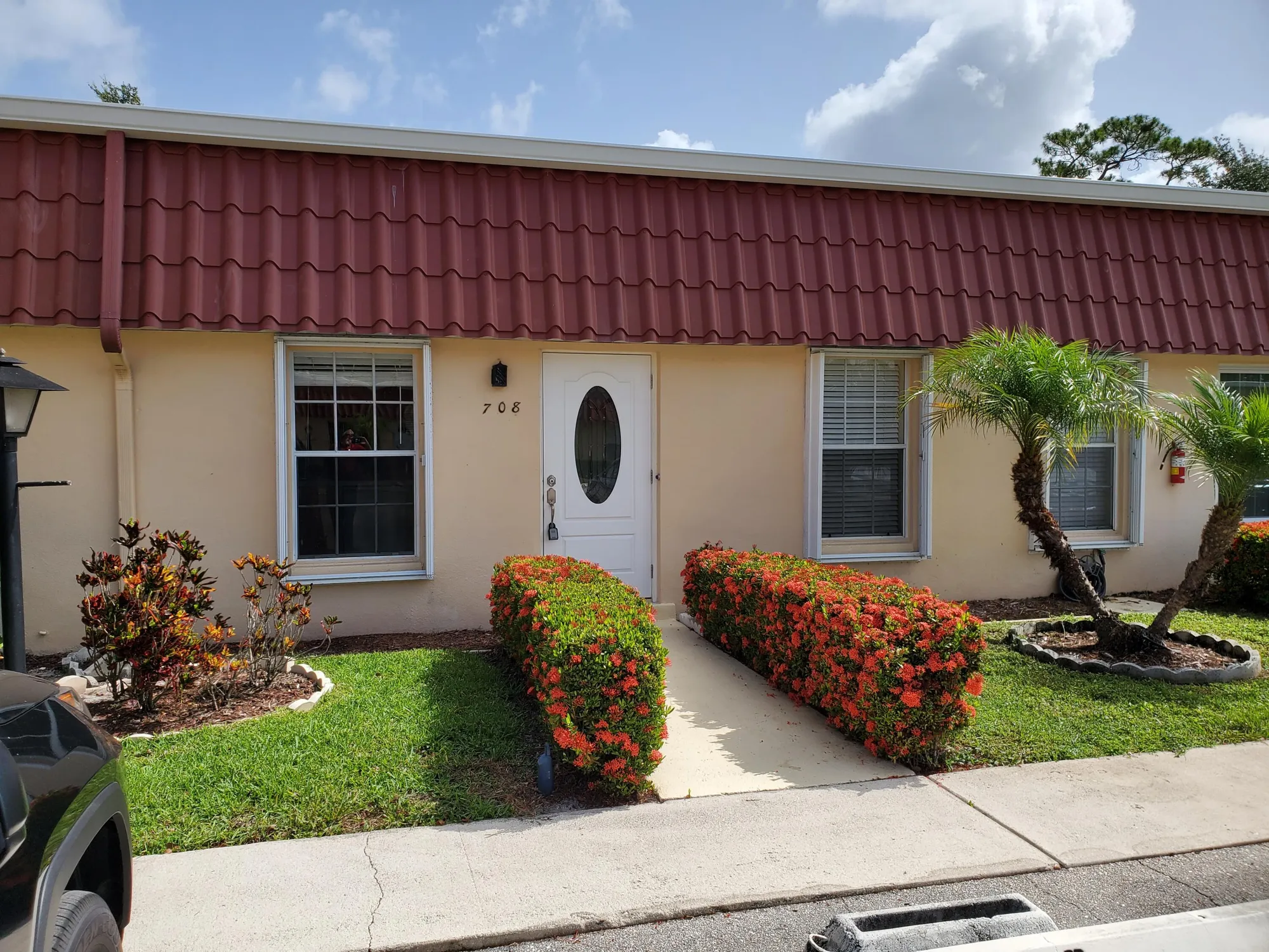 Property Slideshow image 1 of 41 | 708 laconia cir # 708, Lake Worth, FL, 33467