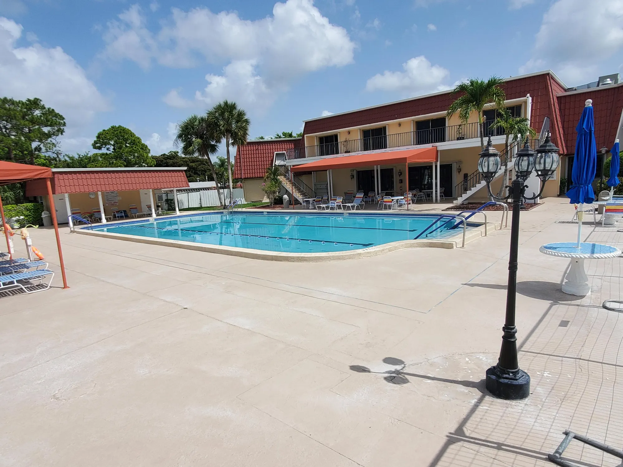 Property Slideshow image 33 of 41 | 708 laconia cir # 708, Lake Worth, FL, 33467