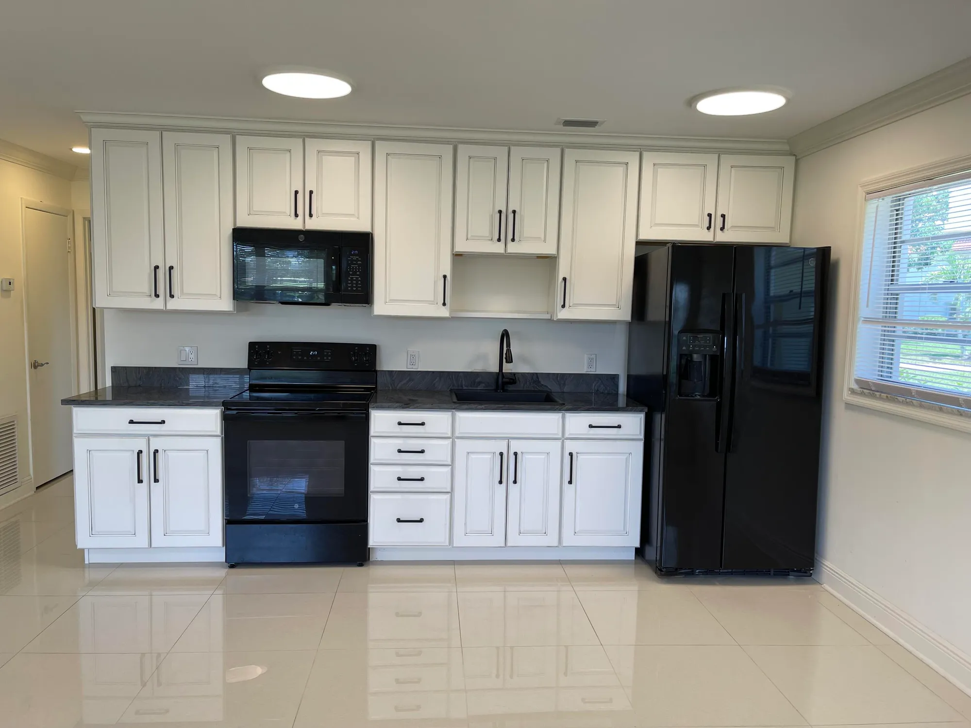 Property Slideshow image 15 of 53 | 1225 nw 21st st # 15-1505, Stuart, FL, 34994