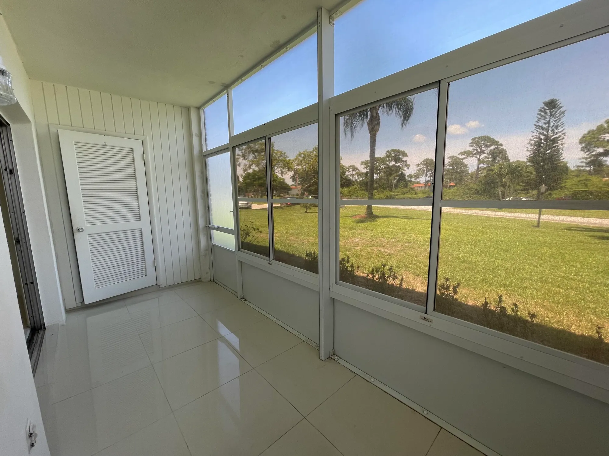 Property Slideshow image 21 of 53 | 1225 nw 21st st # 15-1505, Stuart, FL, 34994