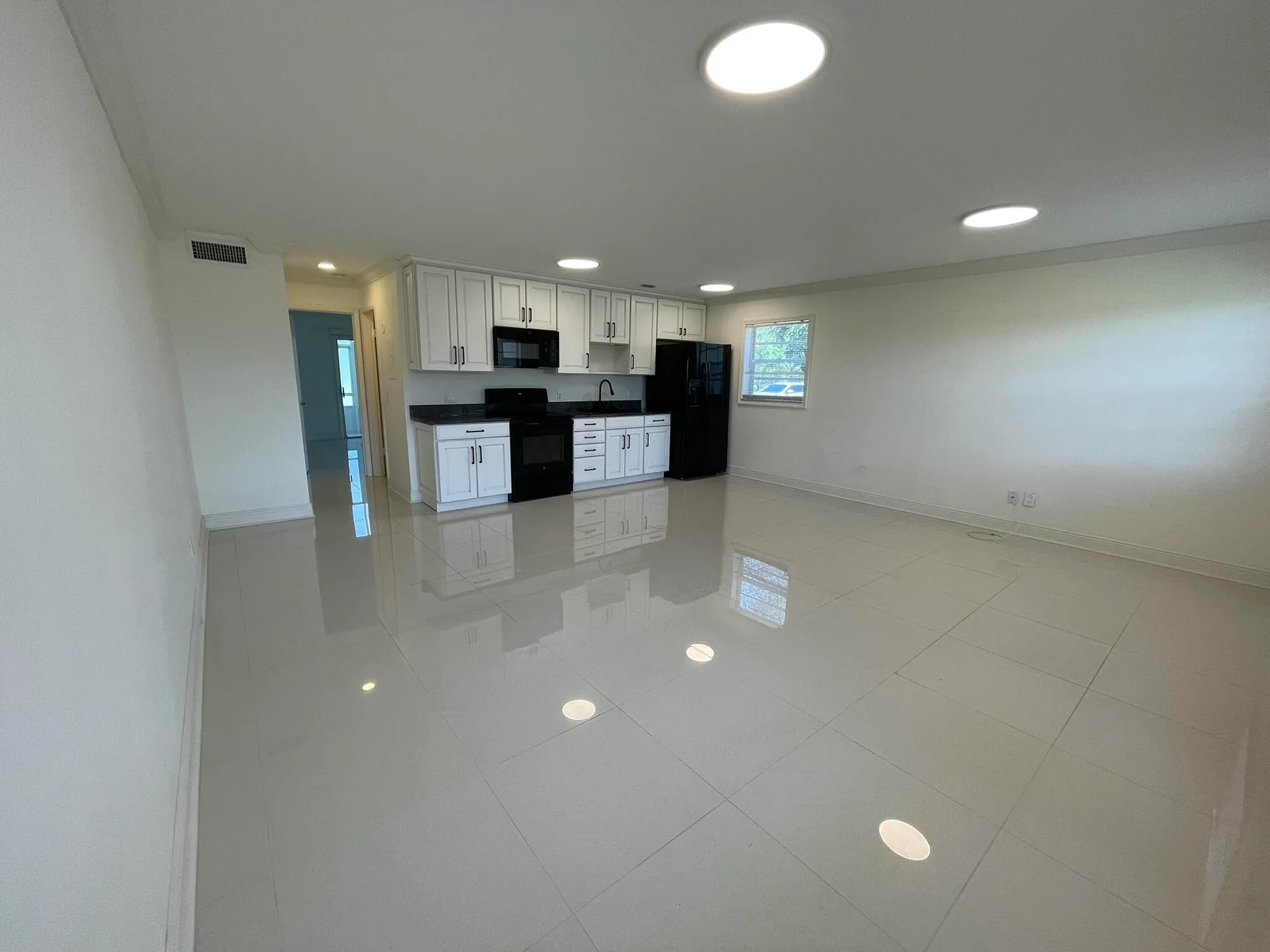 Property Slideshow image 3 of 53 | 1225 nw 21st st # 15-1505, Stuart, FL, 34994