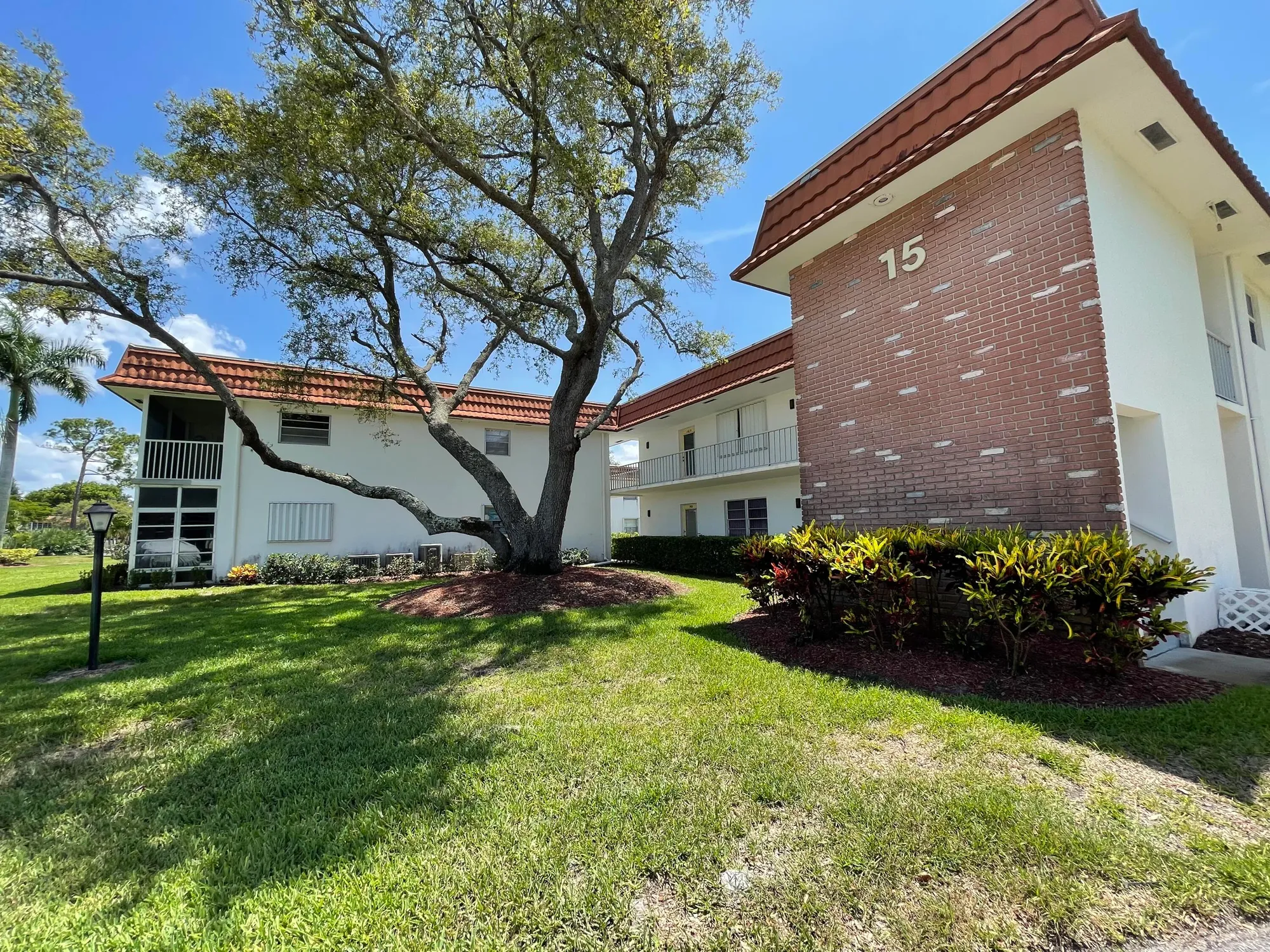 Property Slideshow image 6 of 53 | 1225 nw 21st st # 15-1505, Stuart, FL, 34994