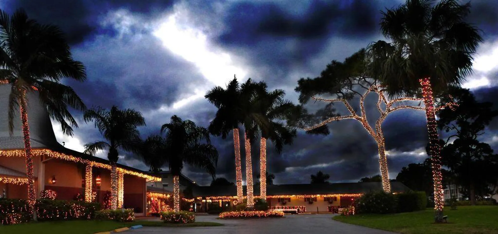 Property Slideshow image 16 of 27 | 2811 garden dr s apt 107, Palm Springs, FL, 33461