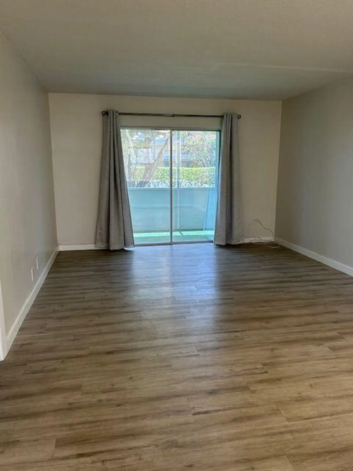 Property Slideshow image 7 of 27 | 2811 garden dr s apt 107, Palm Springs, FL, 33461