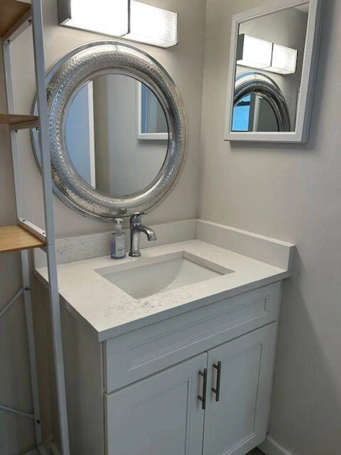 Property Slideshow image 8 of 27 | 2811 garden dr s apt 107, Palm Springs, FL, 33461