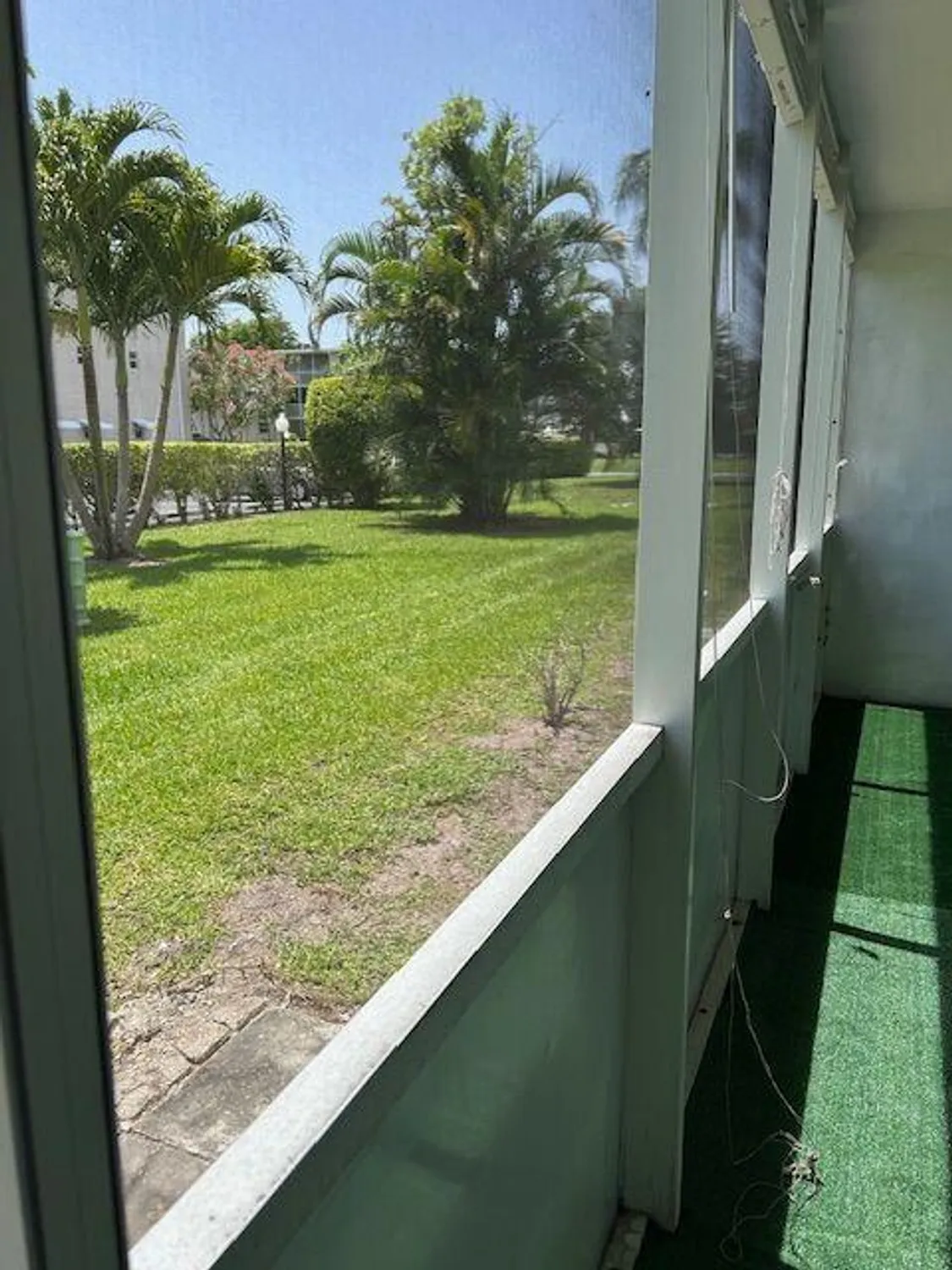 Property Slideshow image 14 of 27 | 2811 garden dr s apt 107, Palm Springs, FL, 33461