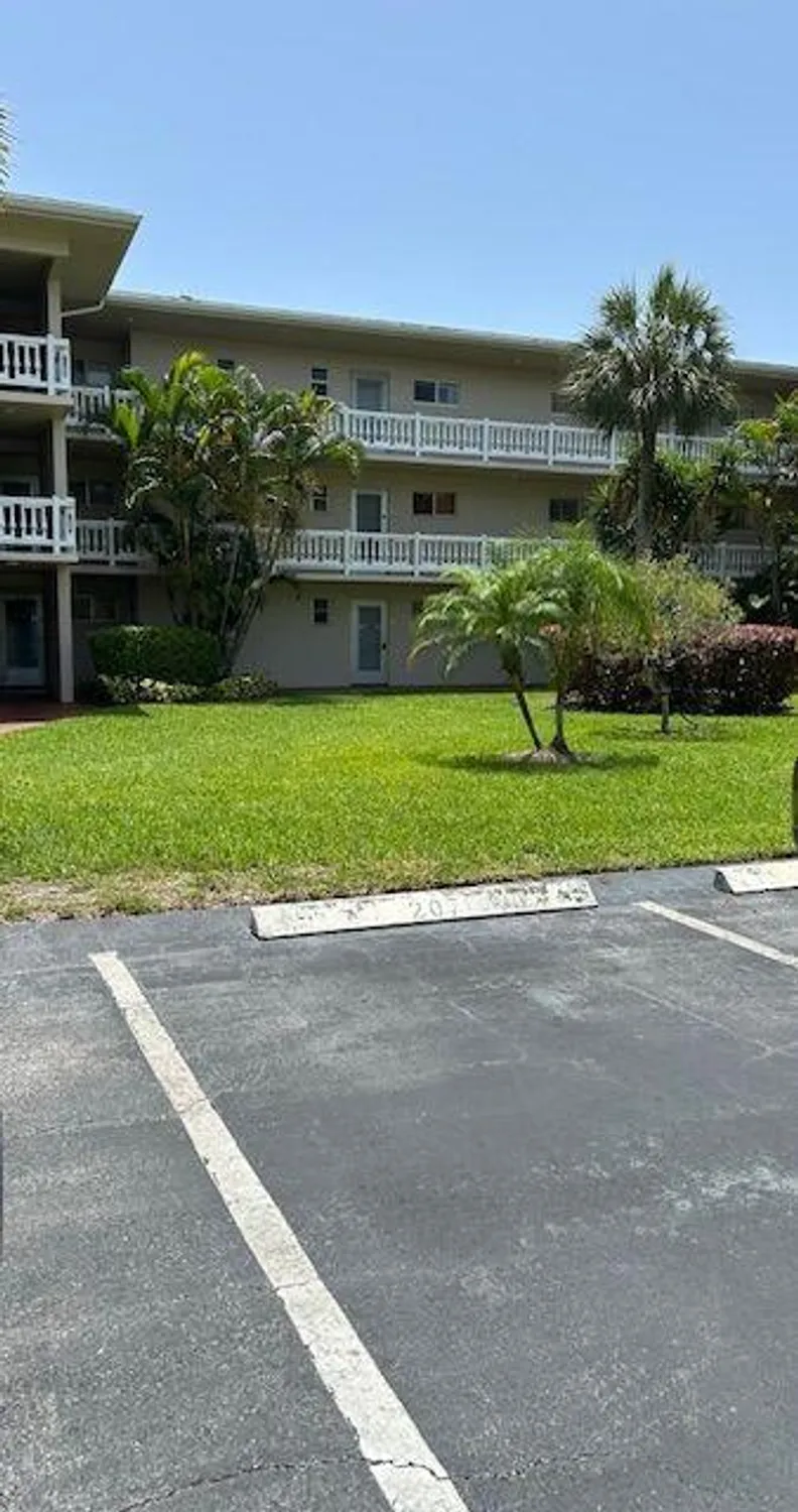 Property Slideshow image 2 of 27 | 2811 garden dr s apt 107, Palm Springs, FL, 33461