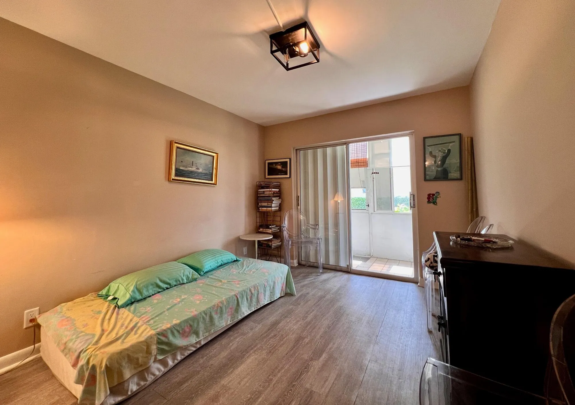 Property Slideshow image 7 of 19 | 104 cambridge e unit e, West Palm Beach, FL, 33417