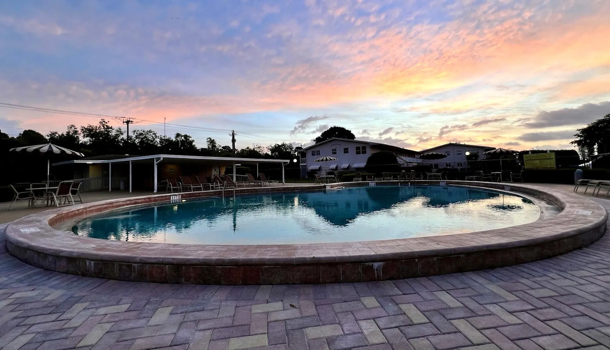 Property Slideshow image 15 of 19 | 104 cambridge e unit e, West Palm Beach, FL, 33417