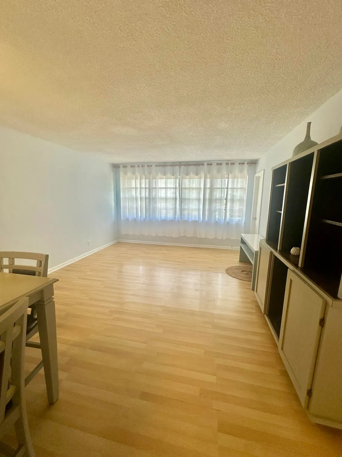 Property Slideshow image 10 of 22 | 330 se 2nd st apt 501g, Hallandale Beach, FL, 33009