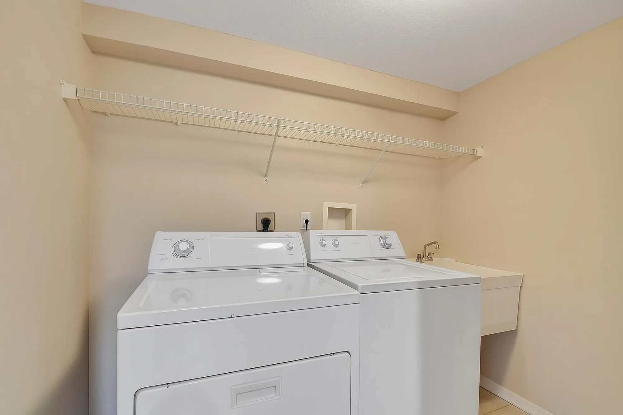 Property Slideshow image 16 of 50 | 12560 majesty cir apt 401, Boynton Beach, FL, 33437