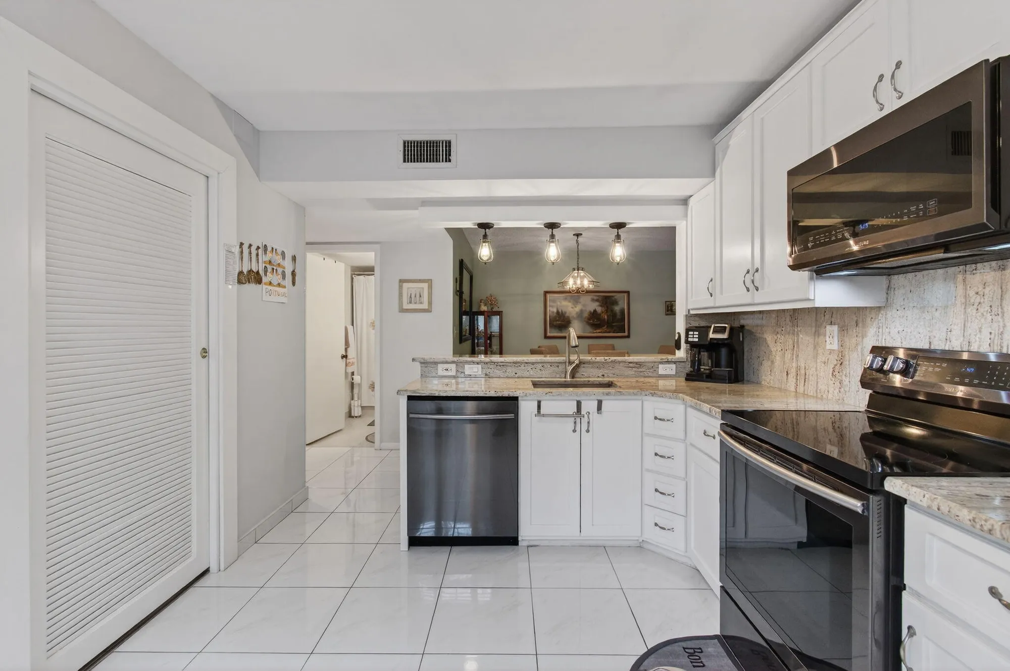 Property Slideshow image 9 of 44 | 15450 pembridge ave 189, Delray Beach, FL, 33484