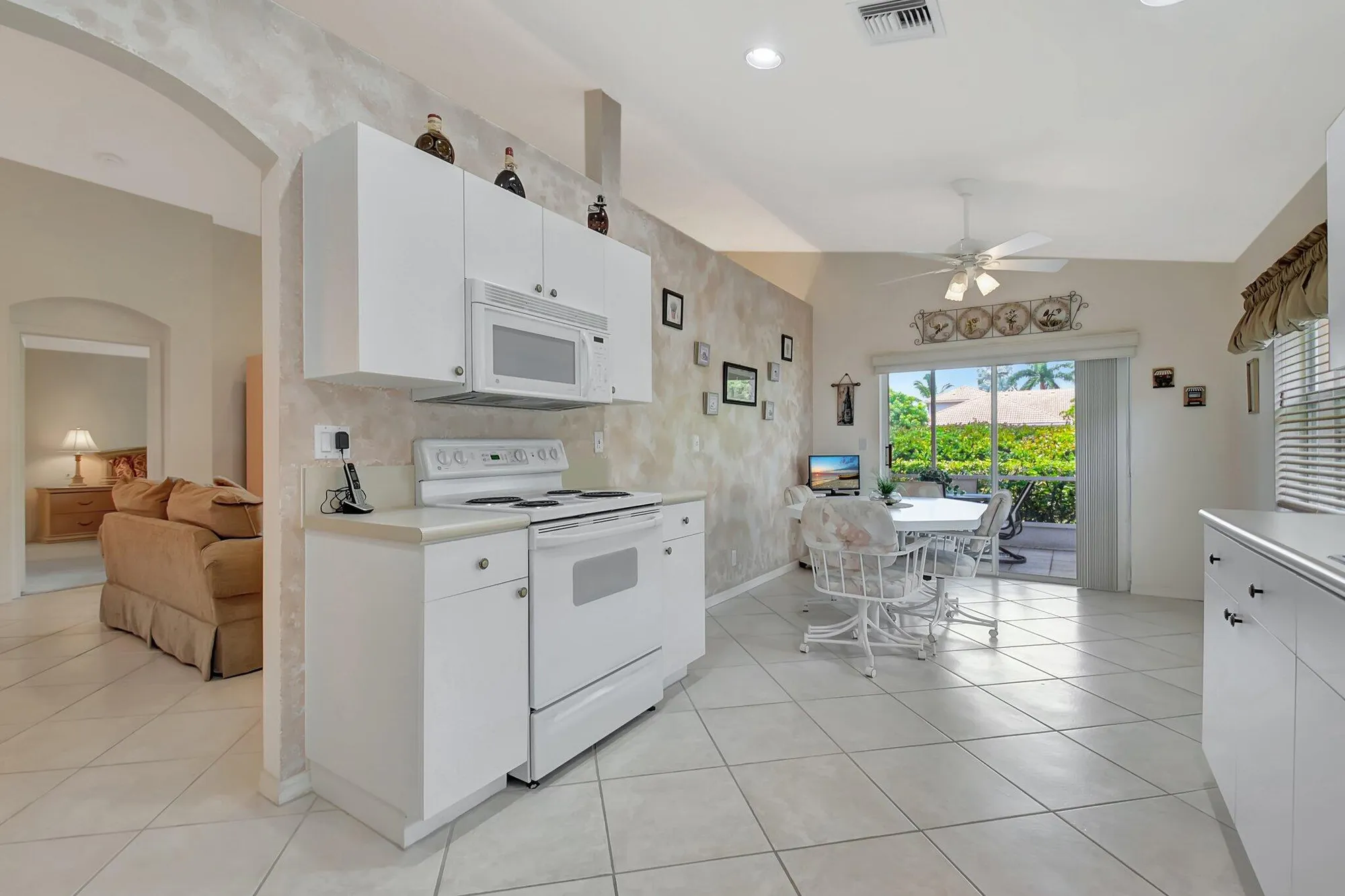 Property Slideshow image 9 of 30 | 7223 lombardy st, Boynton Beach, FL, 33472