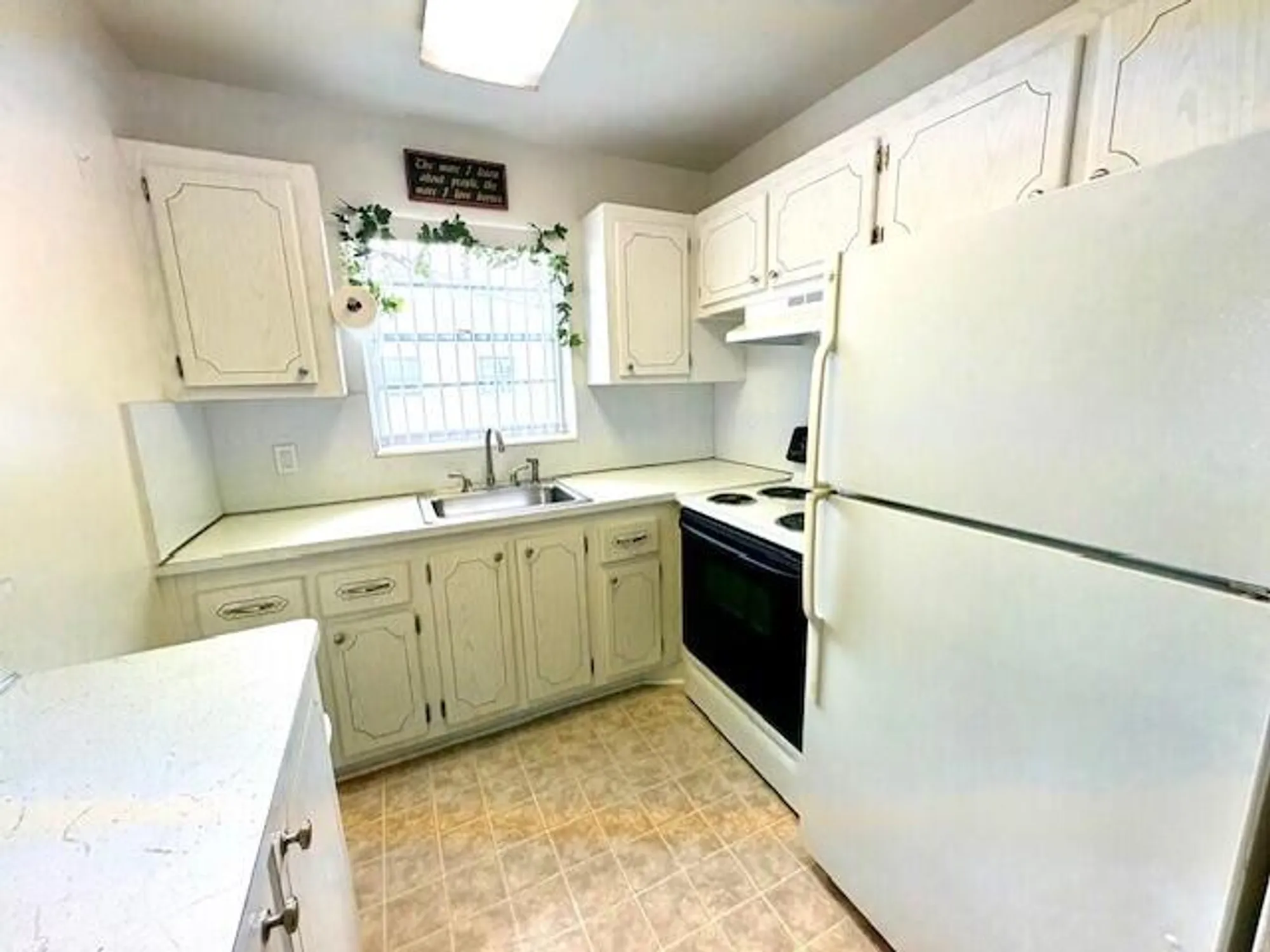 Property Slideshow image 14 of 43 | 127 berkshire f, West Palm Beach, FL, 33417