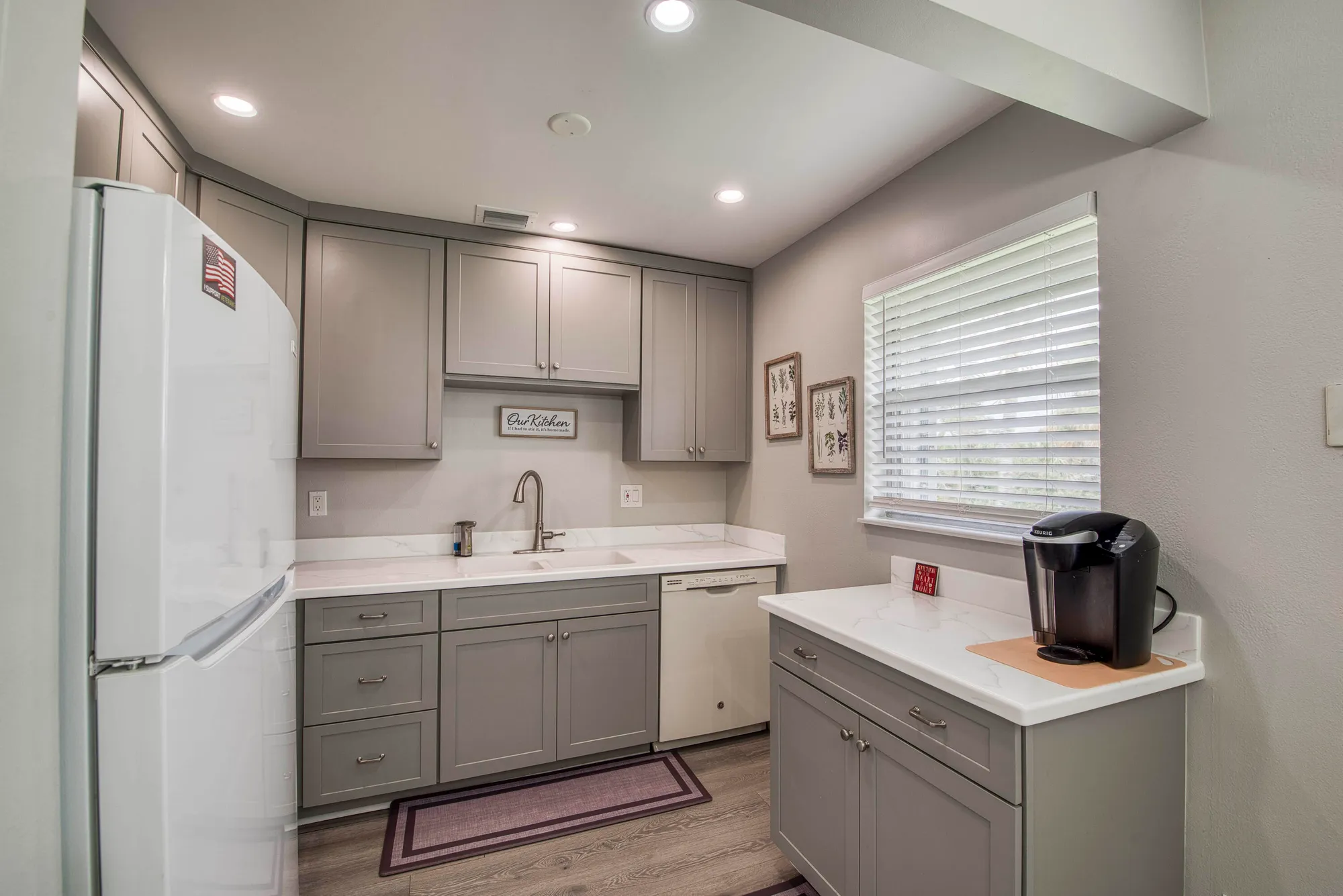 Property Slideshow image 7 of 19 | 2929 se ocean blvd 114-6, Stuart, FL, 34996