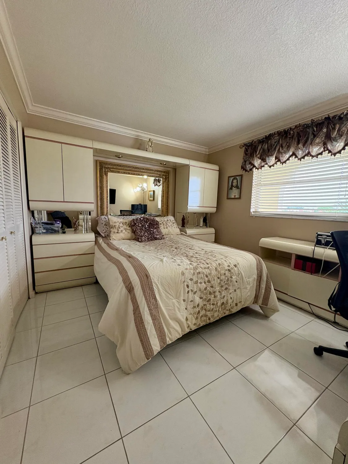 Property Slideshow image 10 of 27 | 23249 barwood ln 402, Boca Raton, FL, 33428