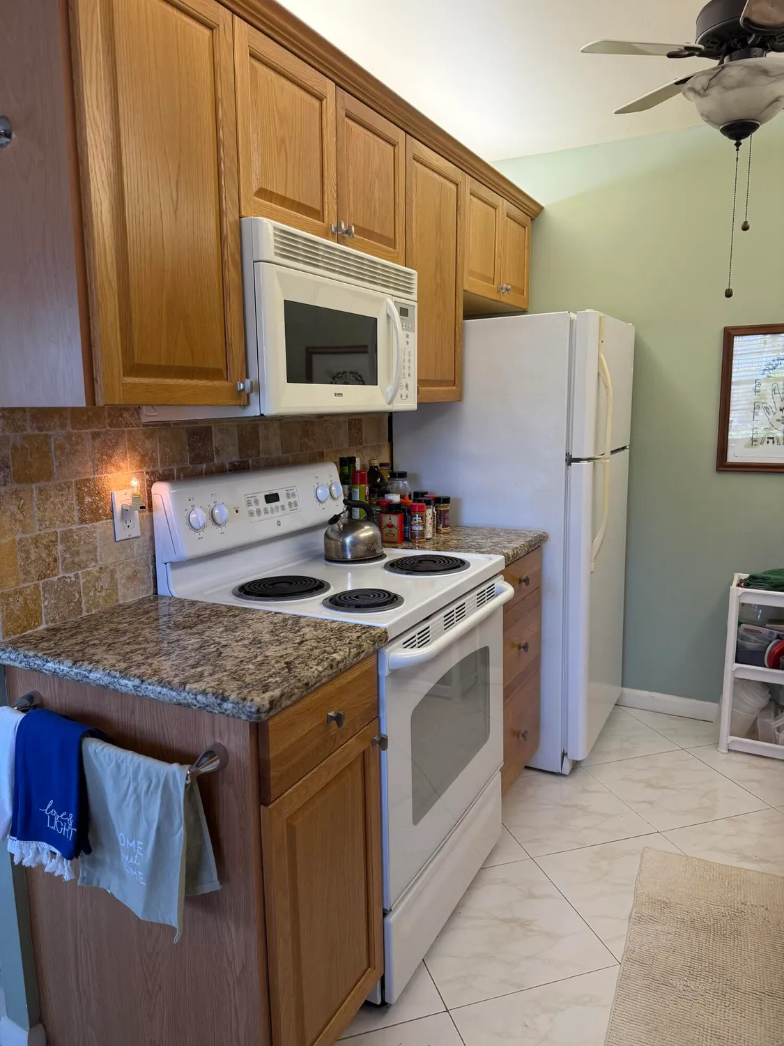 Property Slideshow image 6 of 19 | 1041 guildford c, Boca Raton, FL, 33434