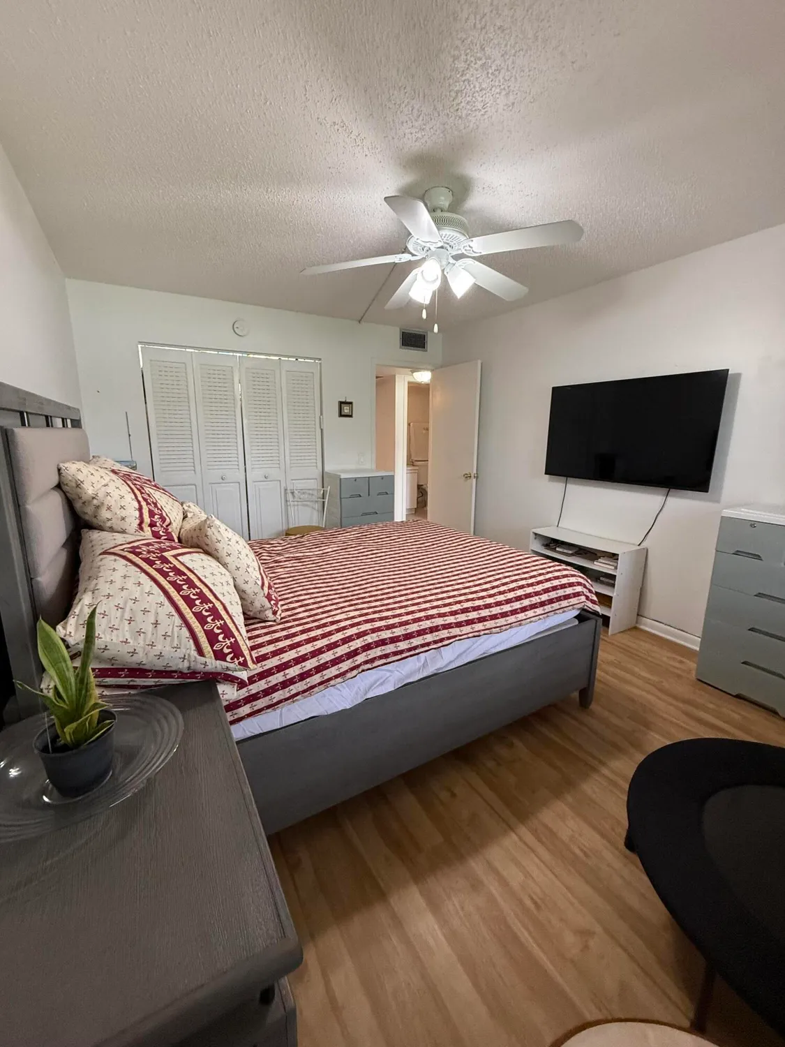 Property Slideshow image 12 of 19 | 1041 guildford c, Boca Raton, FL, 33434