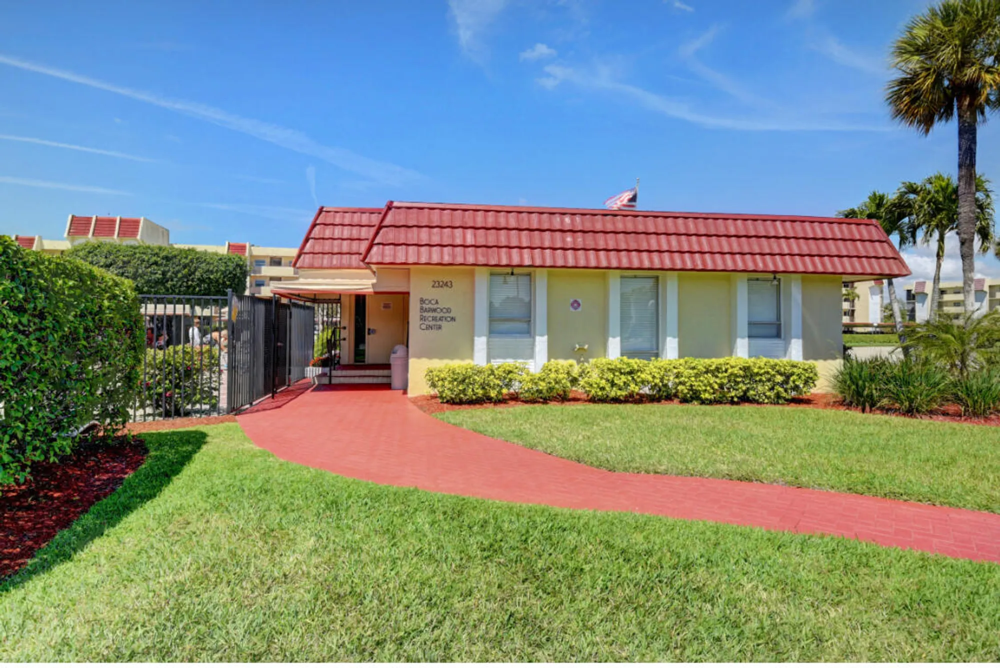 Property Slideshow image 15 of 27 | 23249 barwood ln 402, Boca Raton, FL, 33428