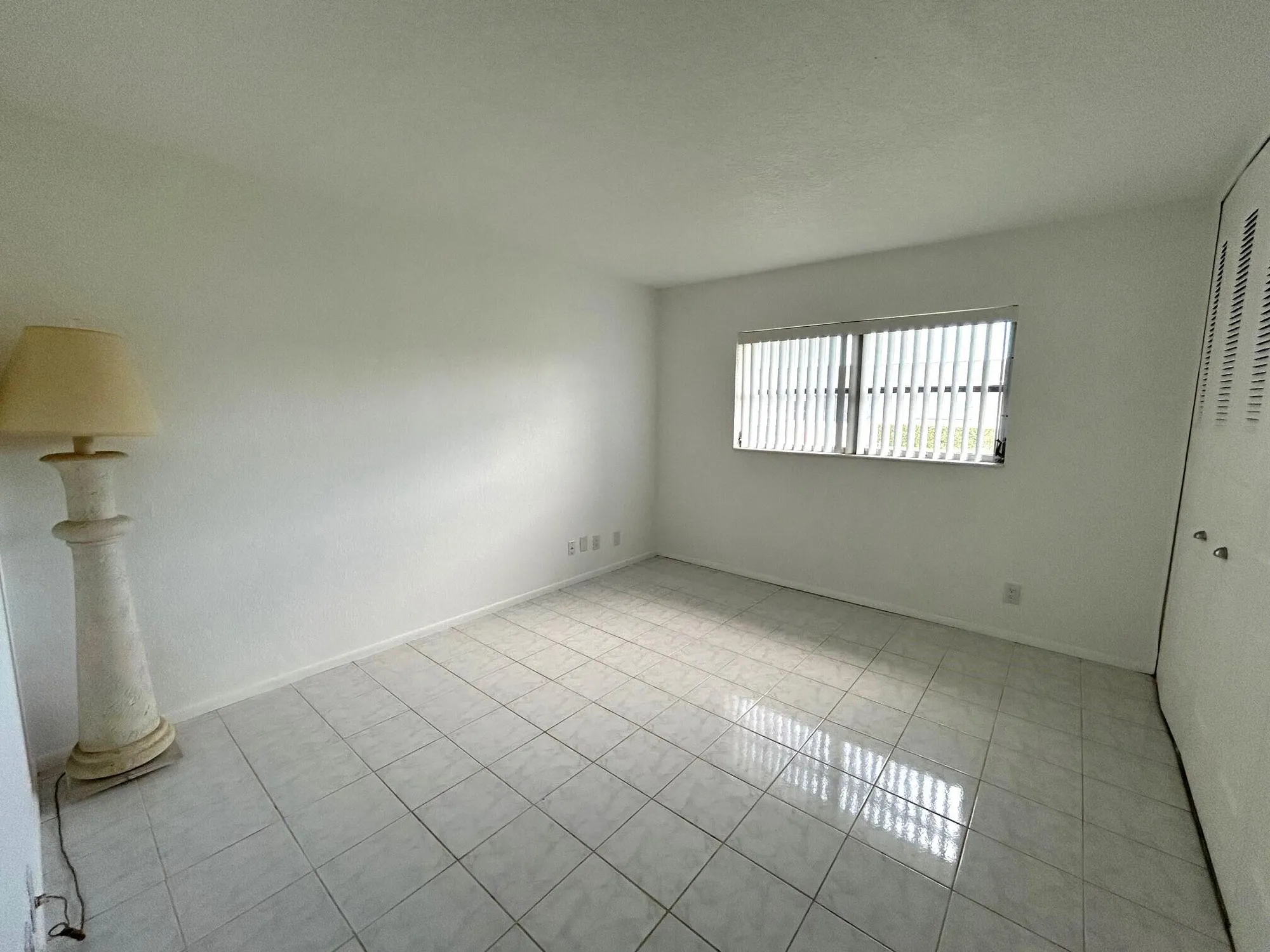 Property Slideshow image 17 of 46 | 2727 dudley dr w g, West Palm Beach, FL, 33415