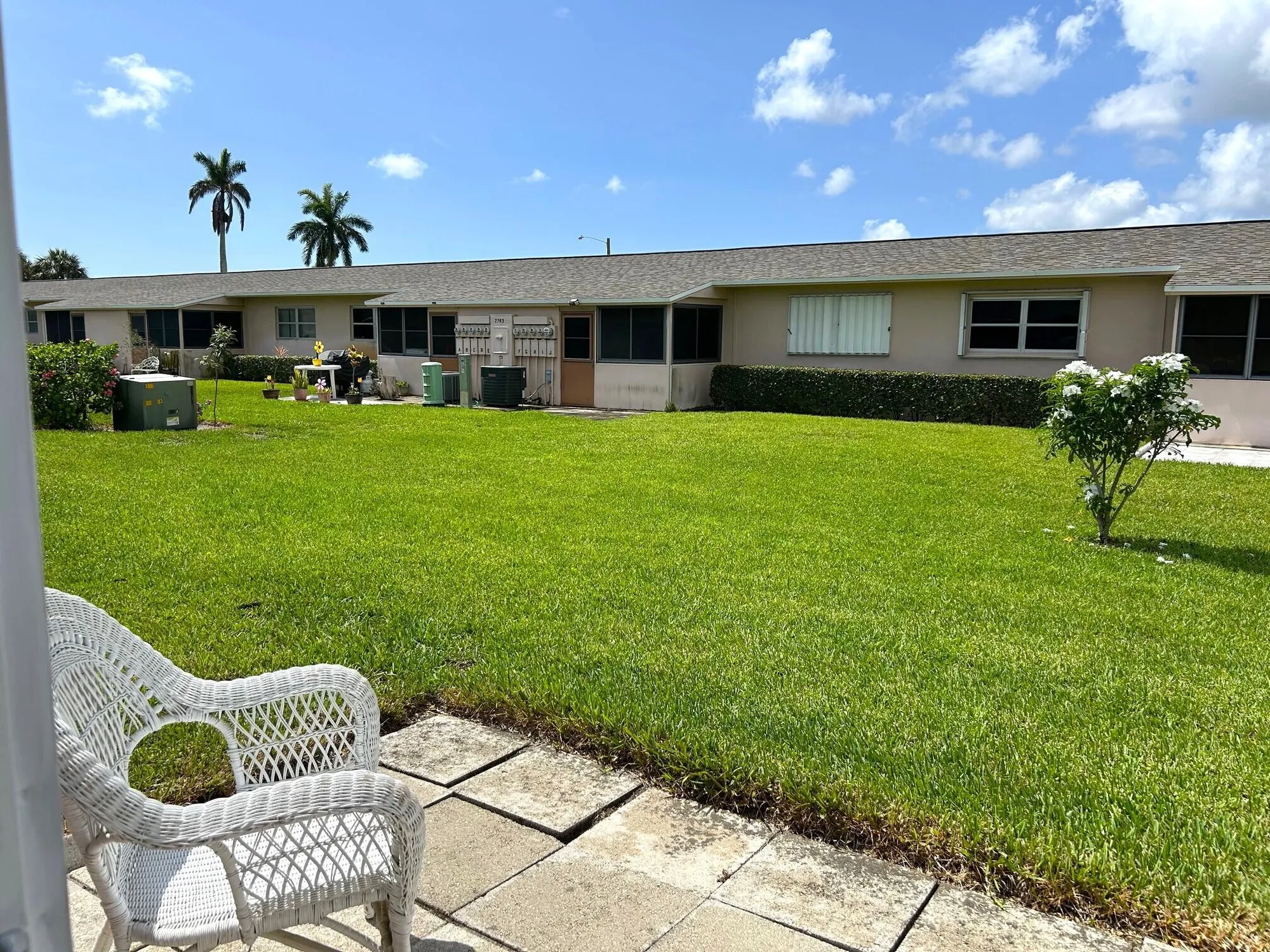 Property Slideshow image 31 of 46 | 2727 dudley dr w g, West Palm Beach, FL, 33415