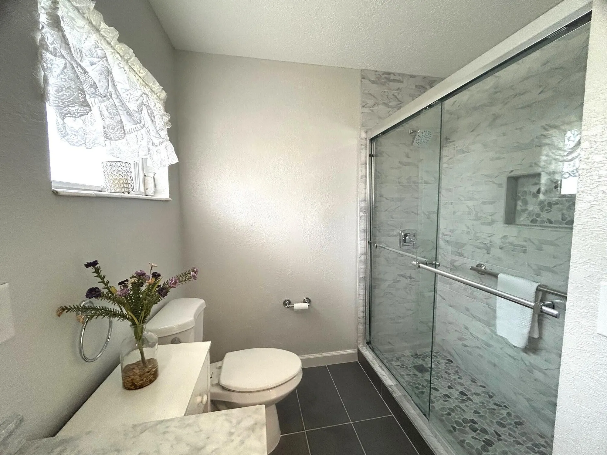 Property Slideshow image 19 of 46 | 2727 dudley dr w g, West Palm Beach, FL, 33415