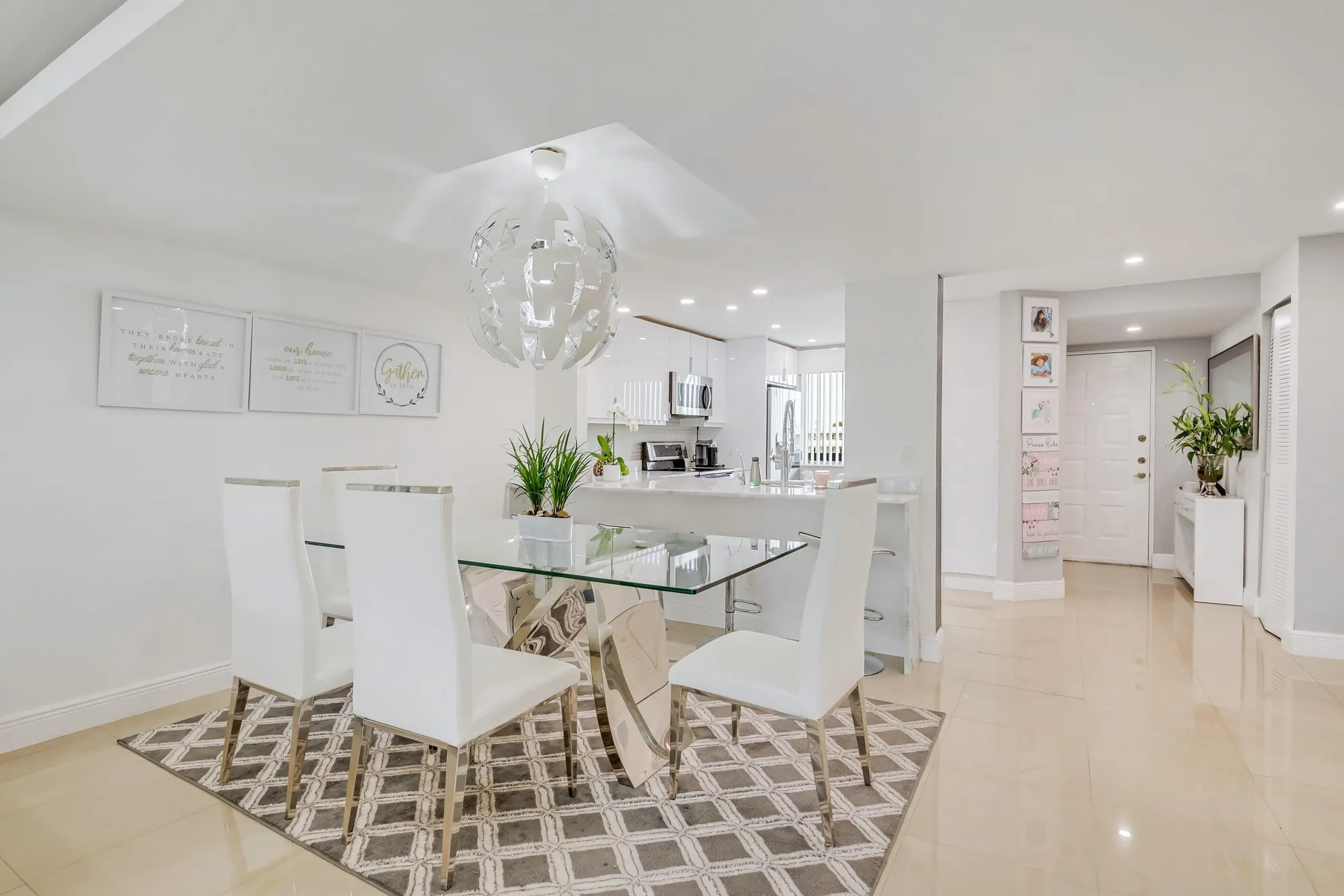 Property Slideshow image 6 of 52 | 6698 10th ave 426, Lake Worth, FL, 33467