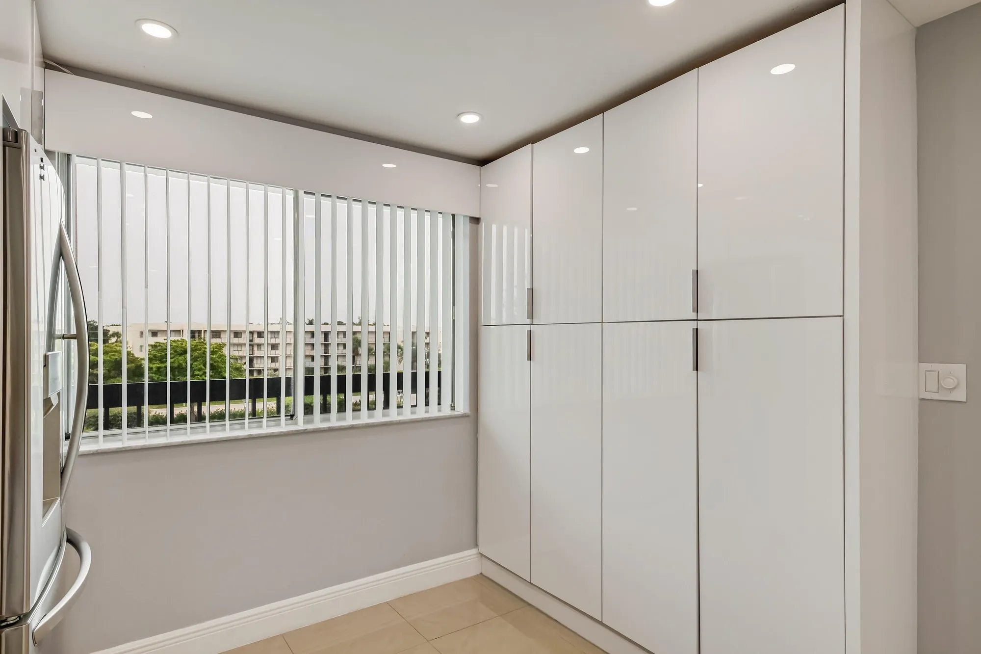 Property Slideshow image 8 of 52 | 6698 10th ave 426, Lake Worth, FL, 33467