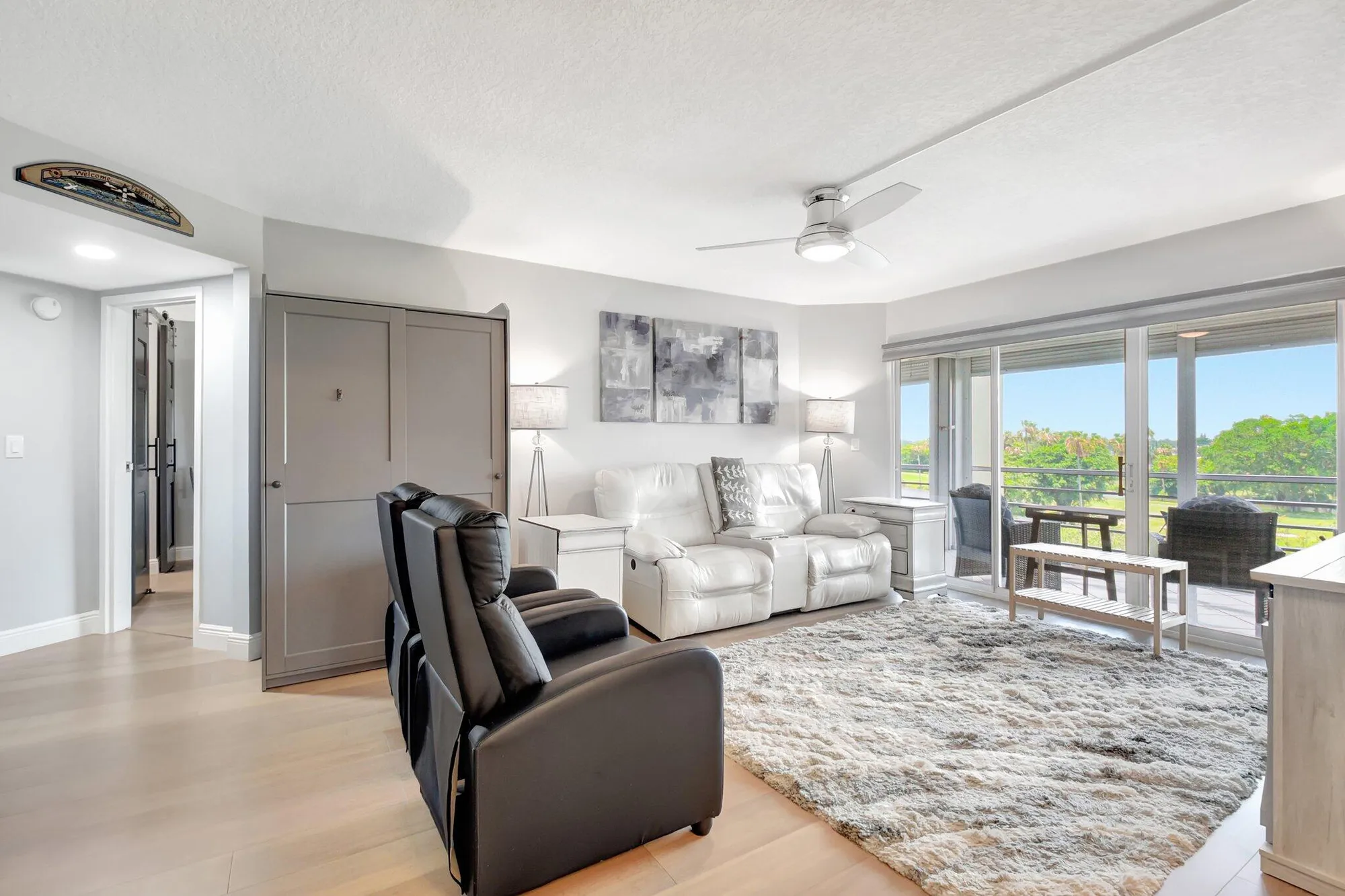 Property Slideshow image 8 of 58 | 3871 via poinciana apt 505, Lake Worth, FL, 33467