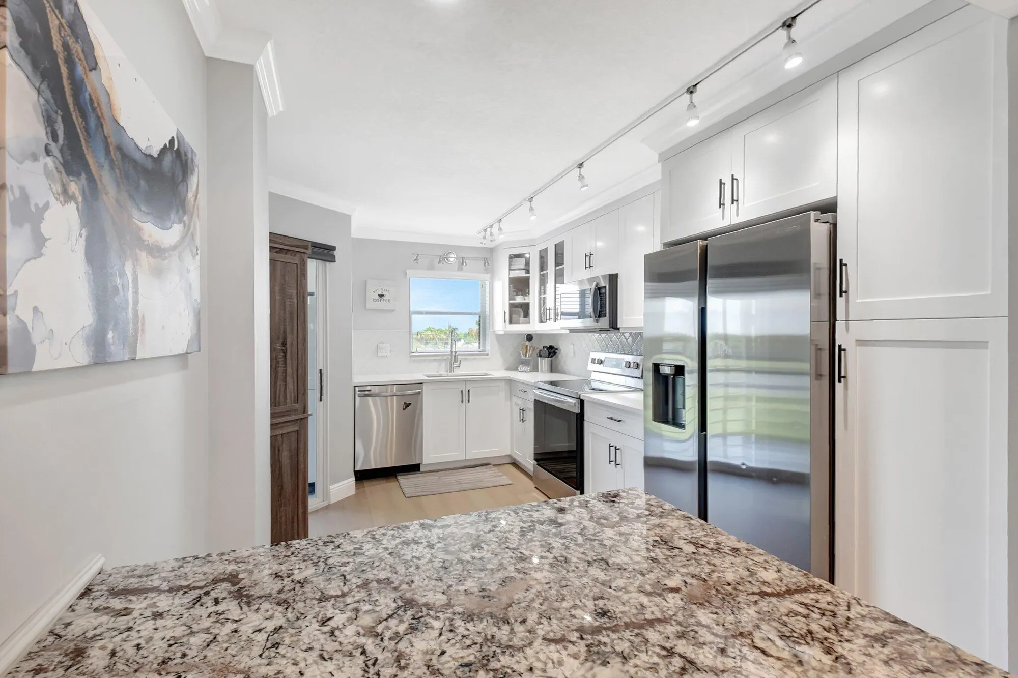 Property Slideshow image 12 of 58 | 3871 via poinciana apt 505, Lake Worth, FL, 33467