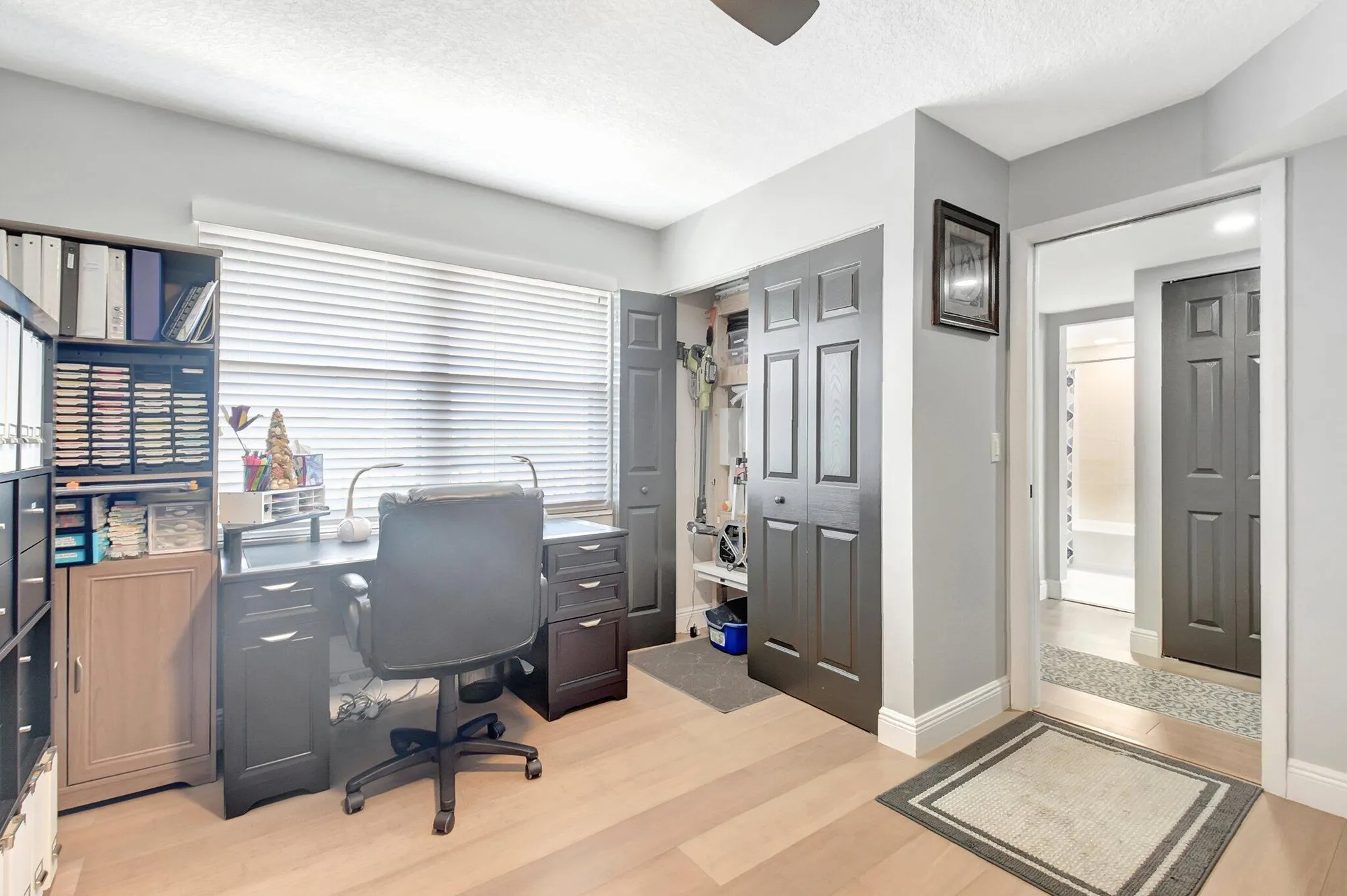 Property Slideshow image 18 of 58 | 3871 via poinciana apt 505, Lake Worth, FL, 33467