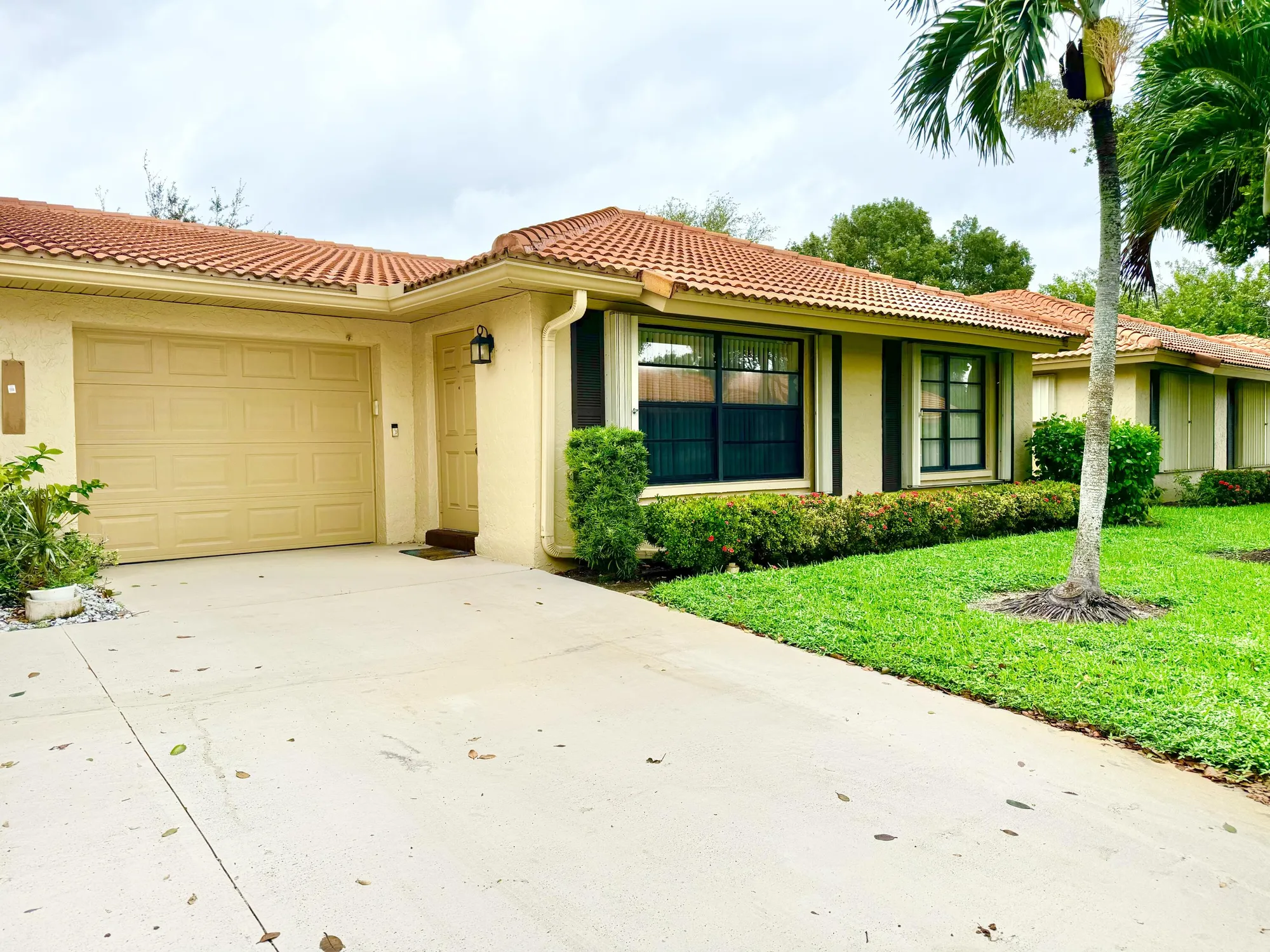Property Slideshow image 1 of 28 | 4670 rosewood tree ct b, Boynton Beach, FL, 33436