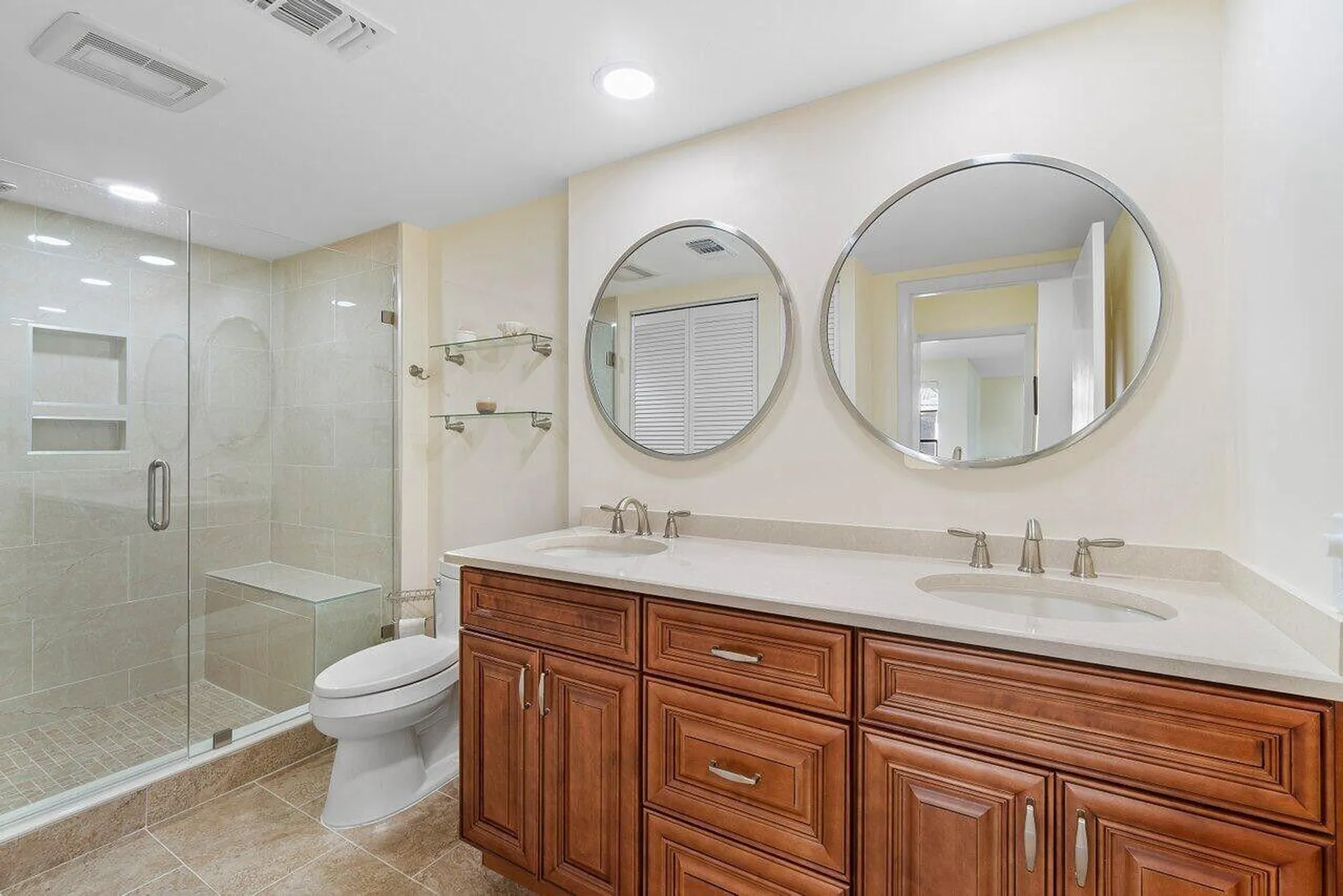 Property Slideshow image 16 of 56 | 36 stratford ln h, Boynton Beach, FL, 33436