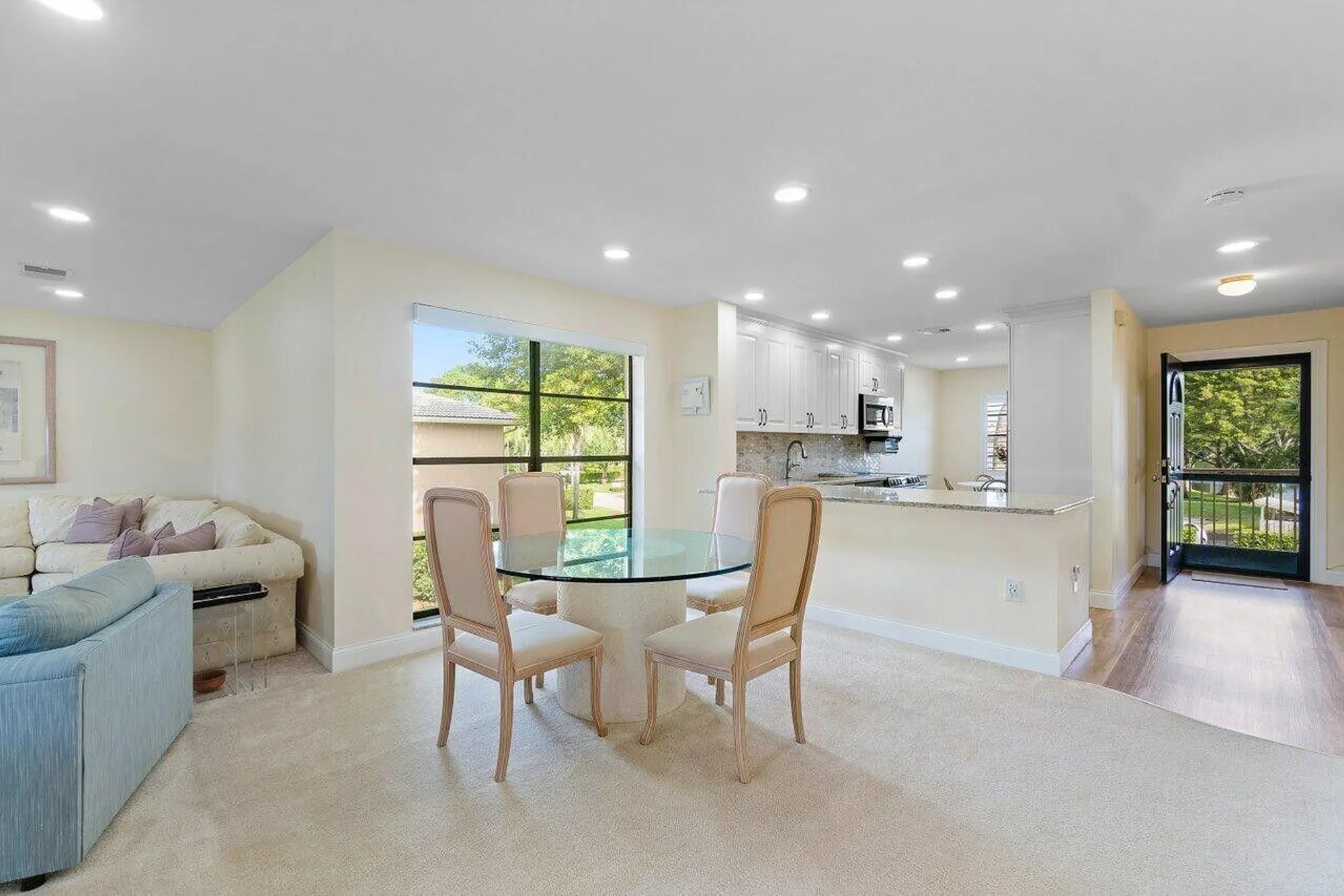 Property Slideshow image 11 of 56 | 36 stratford ln h, Boynton Beach, FL, 33436