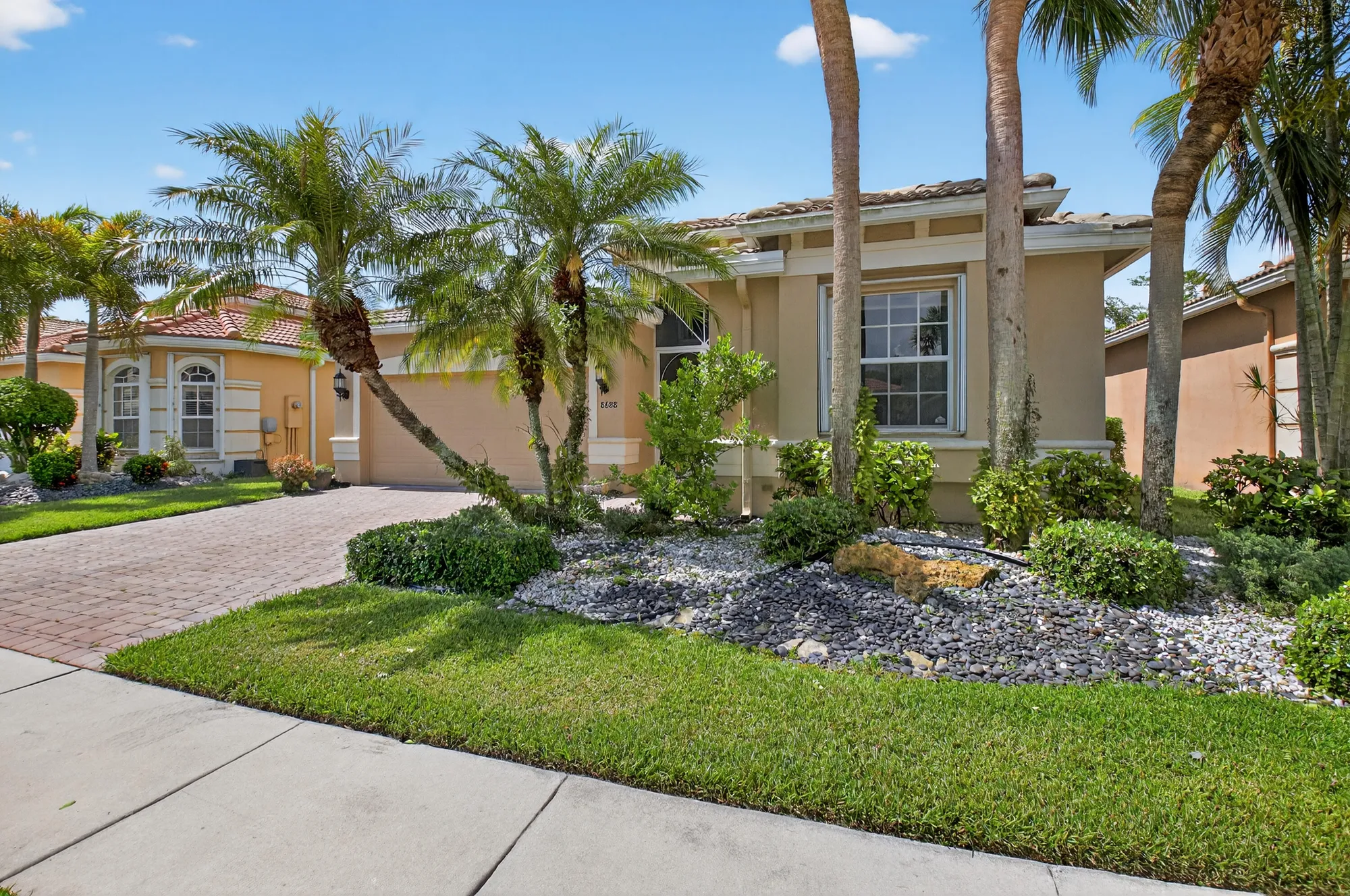 Property Slideshow image 3 of 78 | 8688 via avellino, Lake Worth, FL, 33467