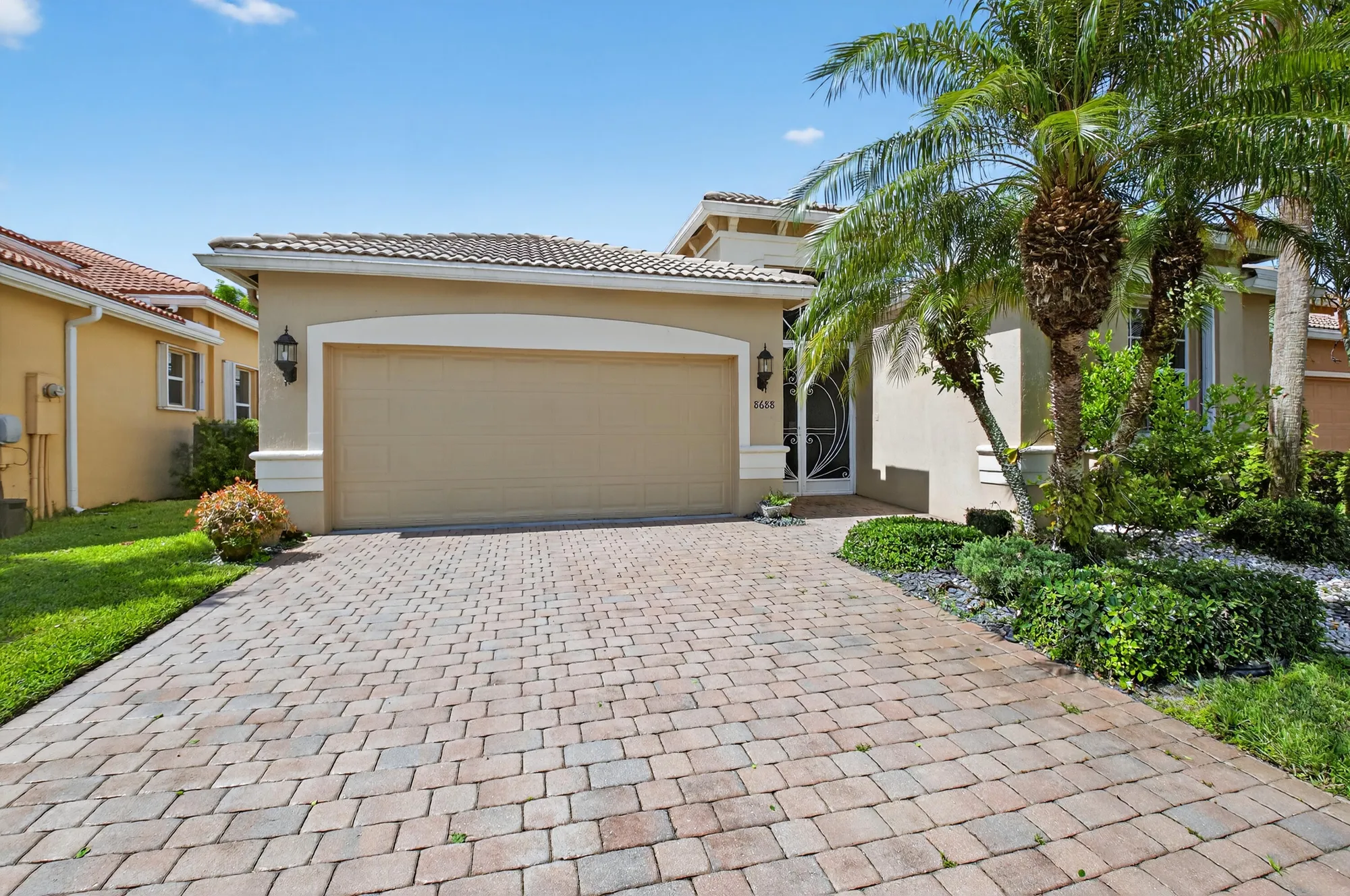Property Slideshow image 4 of 78 | 8688 via avellino, Lake Worth, FL, 33467