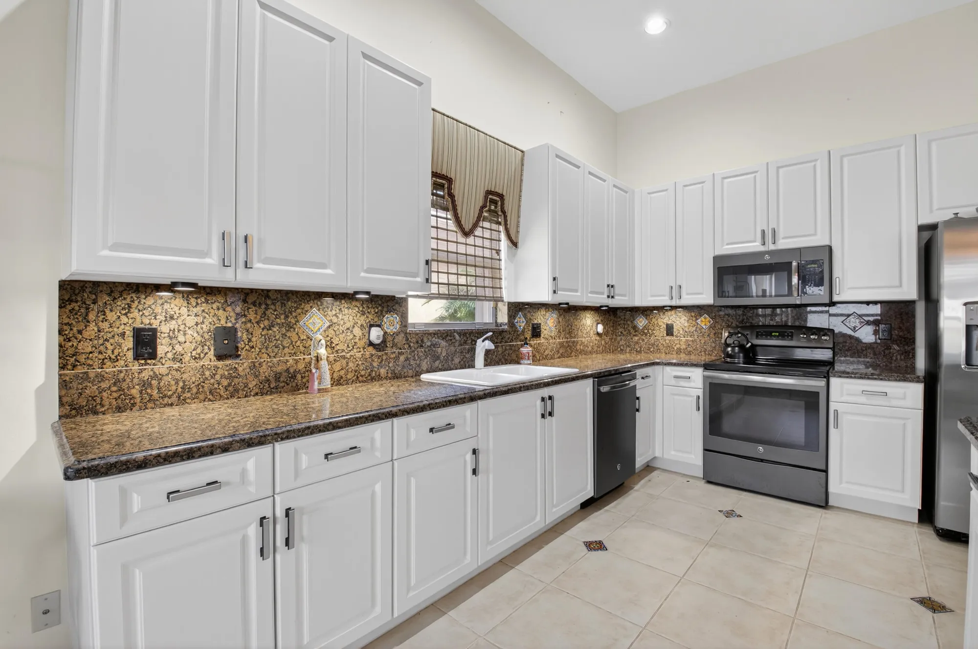 Property Slideshow image 24 of 78 | 8688 via avellino, Lake Worth, FL, 33467