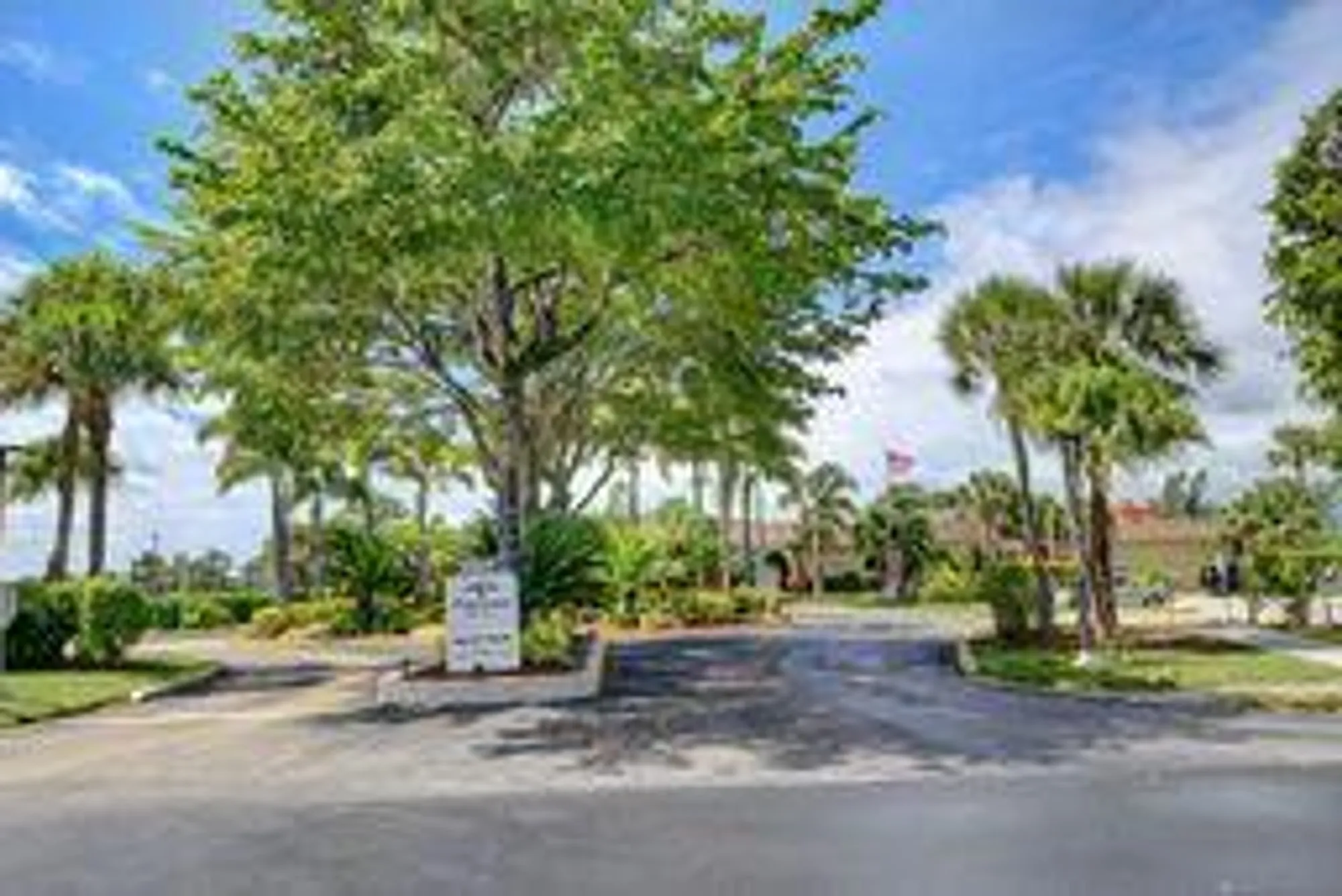 Property Slideshow image 42 of 58 | 3871 via poinciana apt 505, Lake Worth, FL, 33467