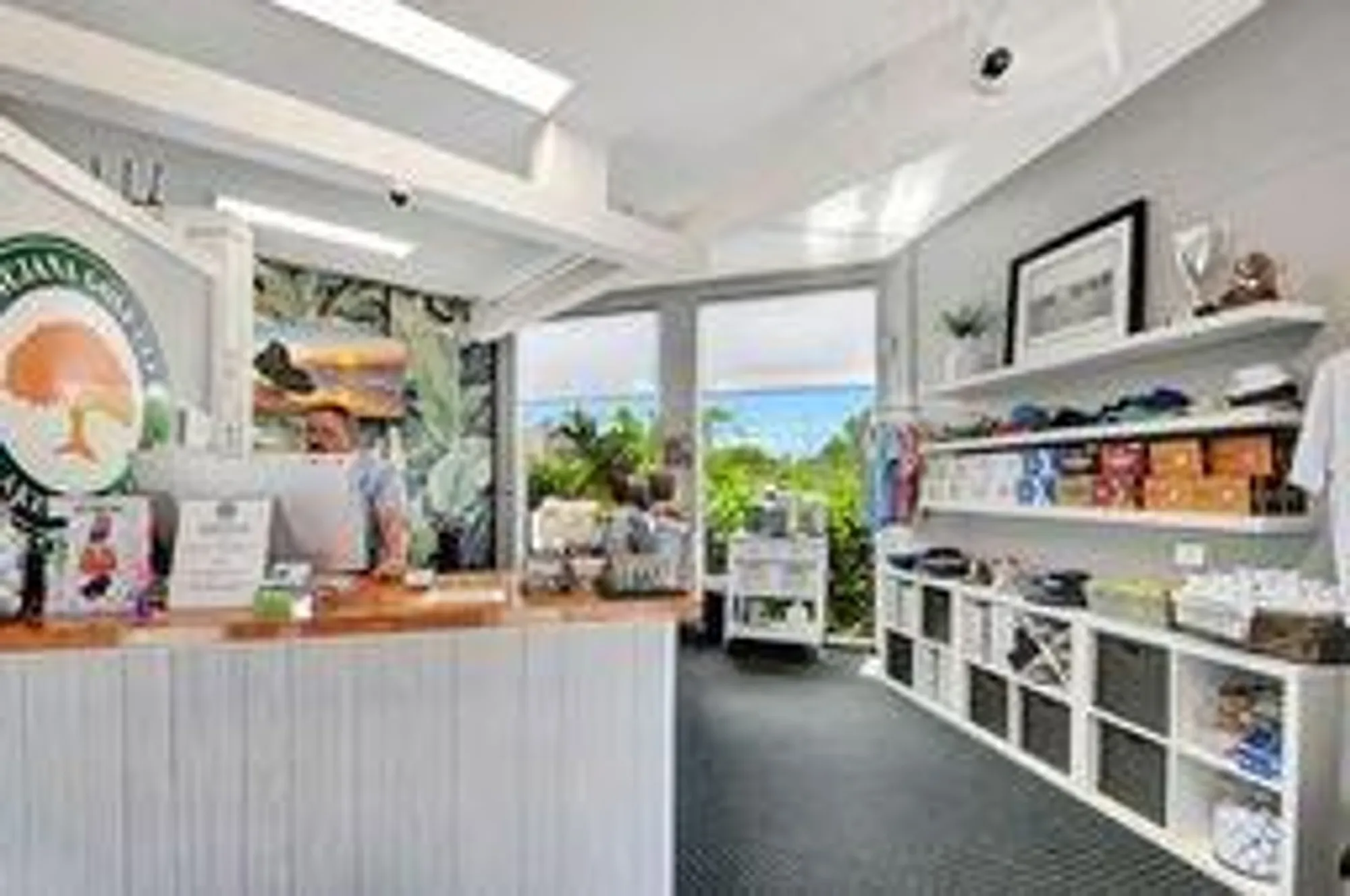 Property Slideshow image 49 of 58 | 3871 via poinciana apt 505, Lake Worth, FL, 33467