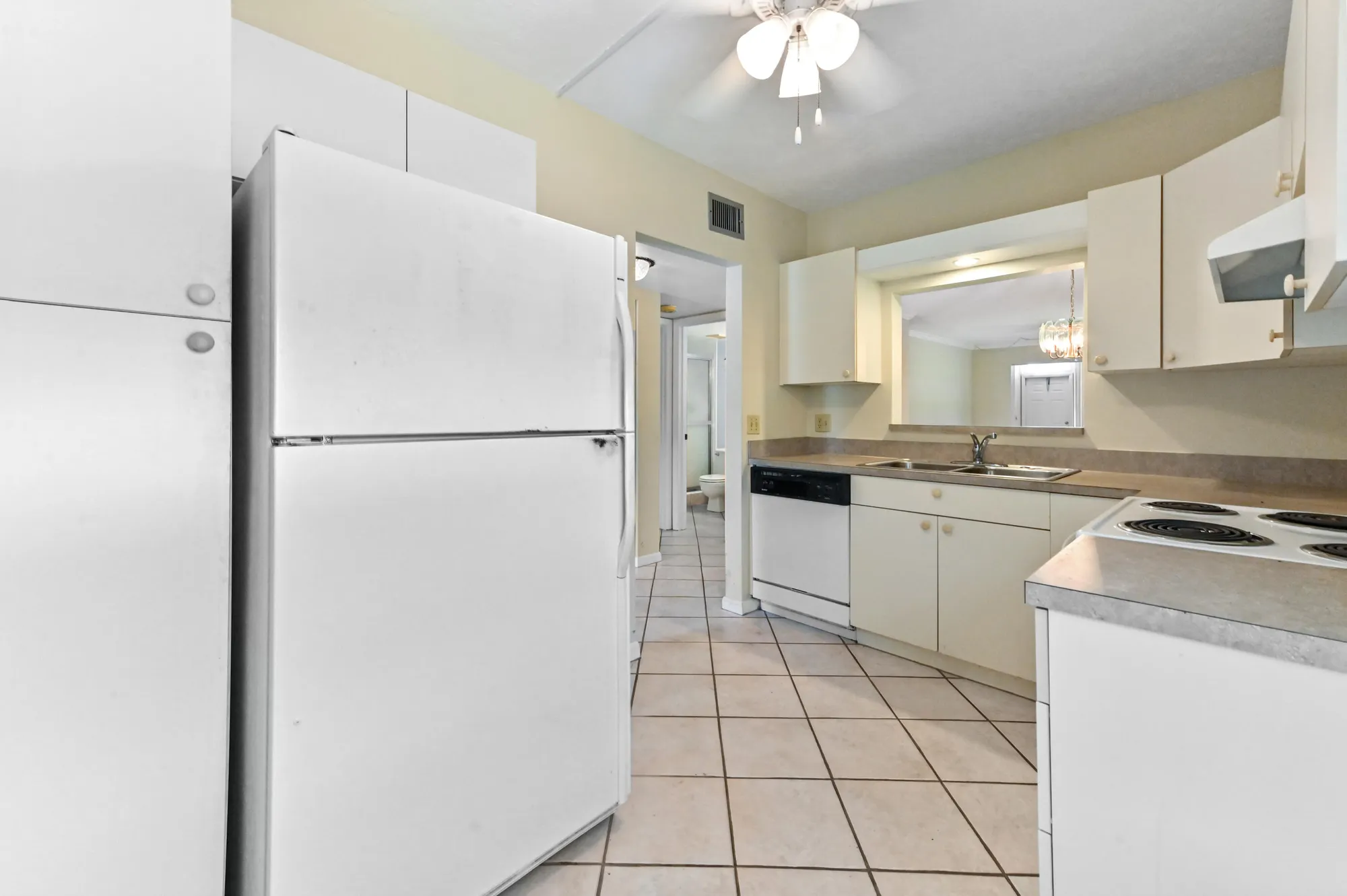 Property Slideshow image 12 of 31 | 2860 sw 22nd ave 4170, Delray Beach, FL, 33445