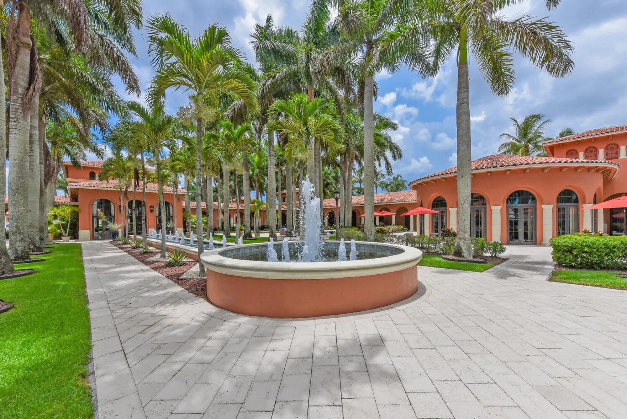 Property Slideshow image 37 of 55 | 9724 via grandezza, Wellington, FL, 33411