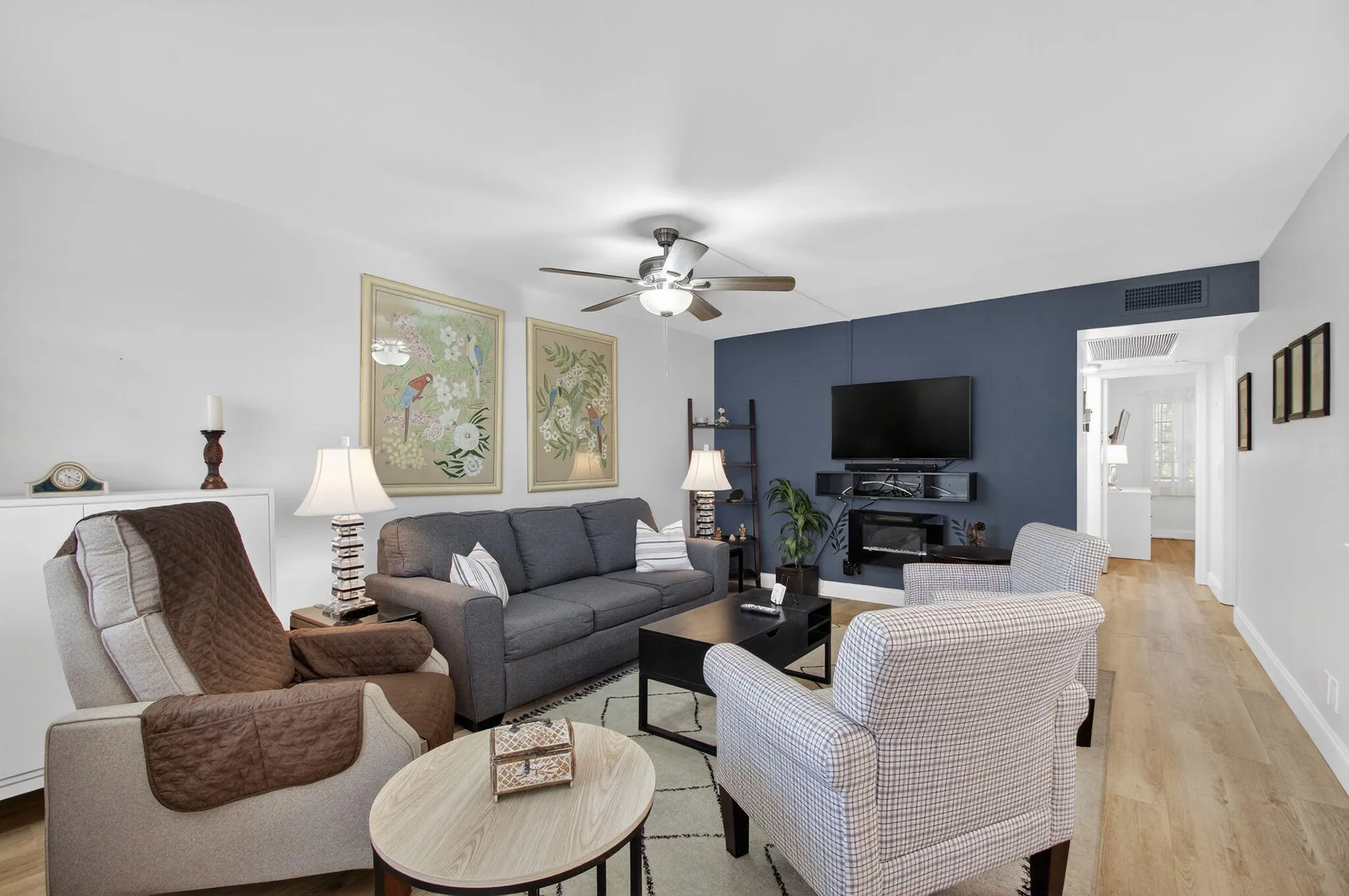 Property Slideshow image 7 of 56 | 216 dorchester j, West Palm Beach, FL, 33417